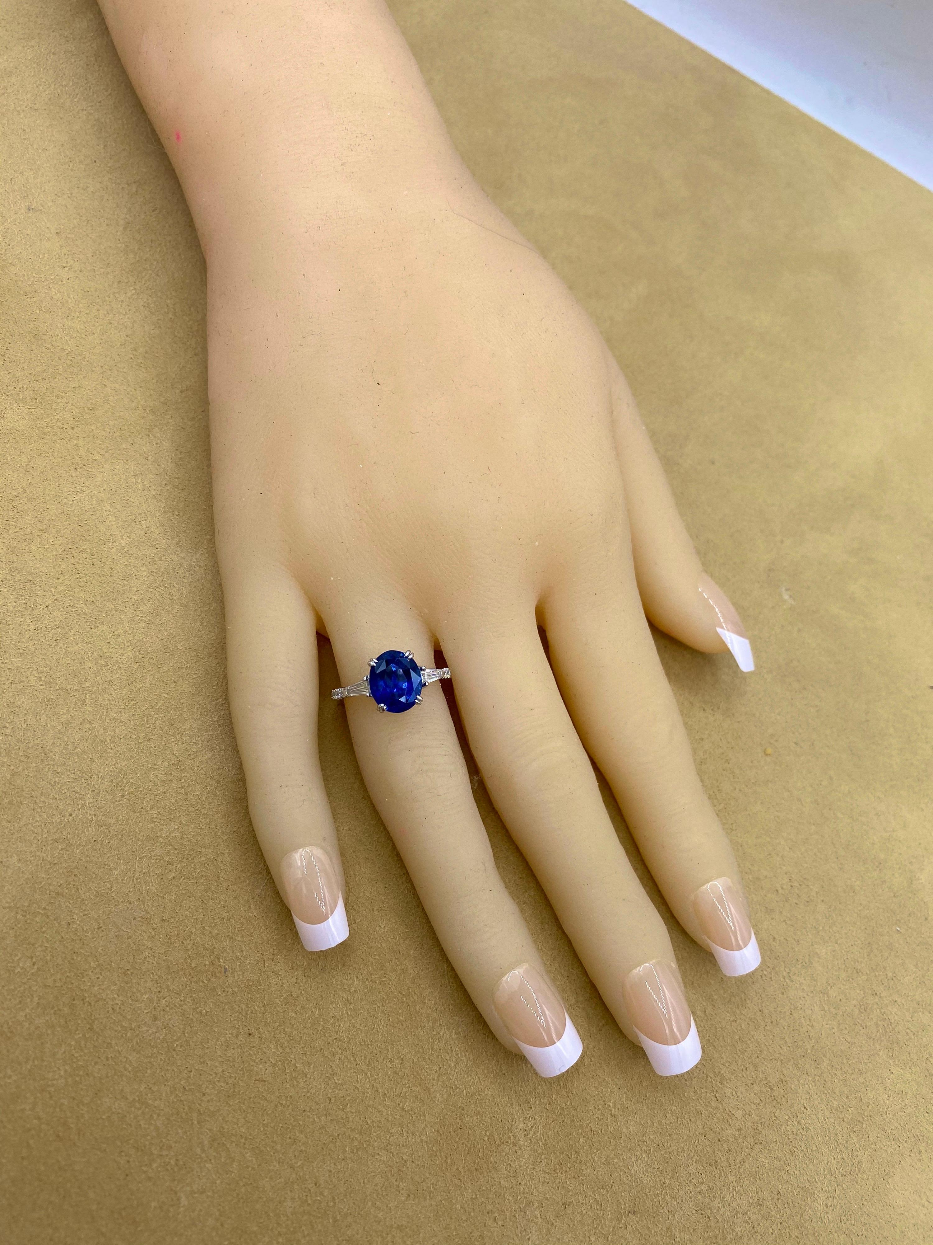 Emilio Jewelry Bague en diamants et saphir de Ceylan de 4,17 carats certifié GIA Unisexe en vente