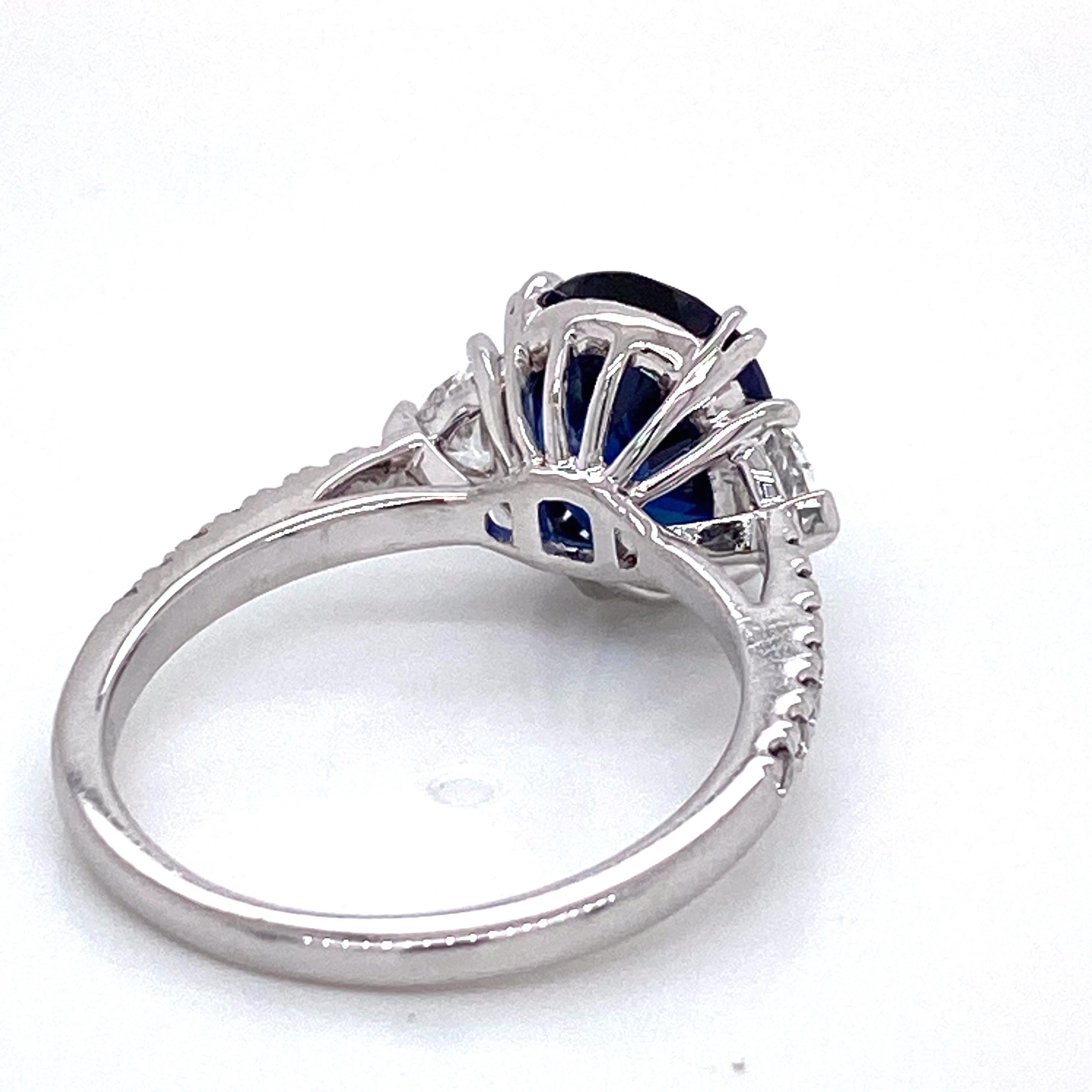 Women's or Men's Emilio Jewelry GIA Certified 4.33 Carat Ceylon Sapphire Diamond Ring For Sale