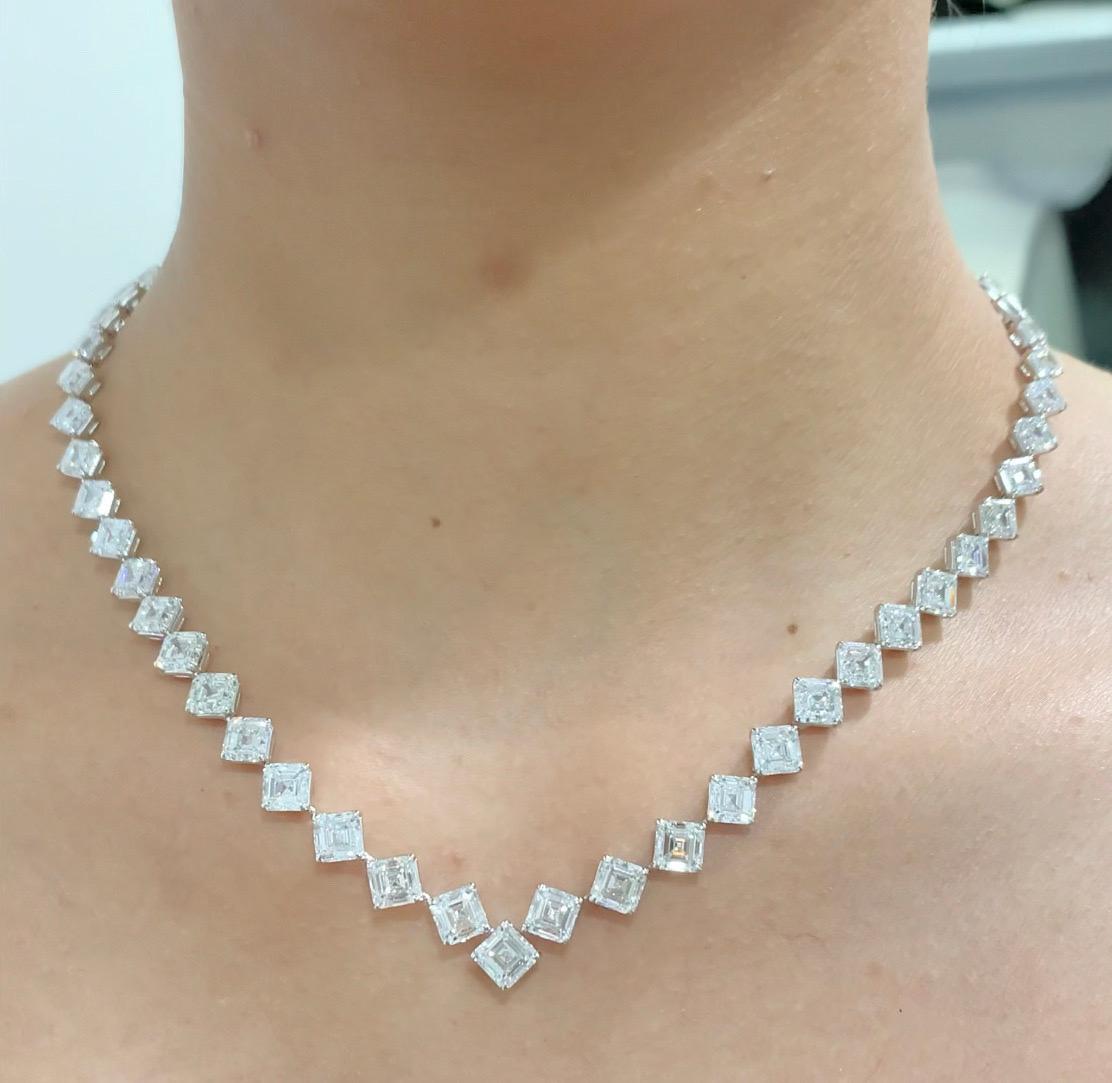 Taille Asscher Emilio Jewelry, collier de diamants taille Asscher certifié Gia de 44,00 carats en vente