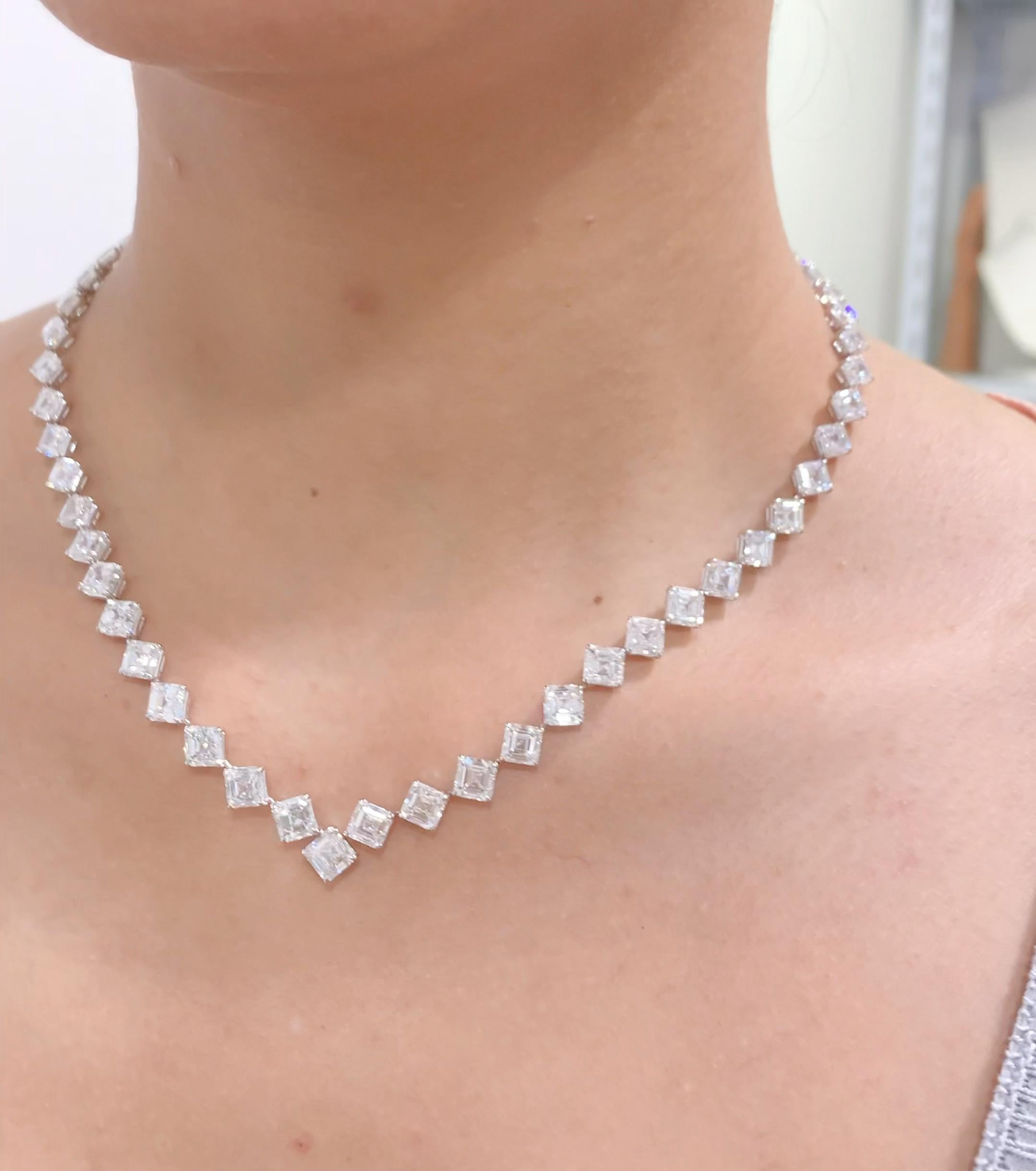 Emilio Jewelry, collier de diamants taille Asscher certifié Gia de 44,00 carats en vente 1