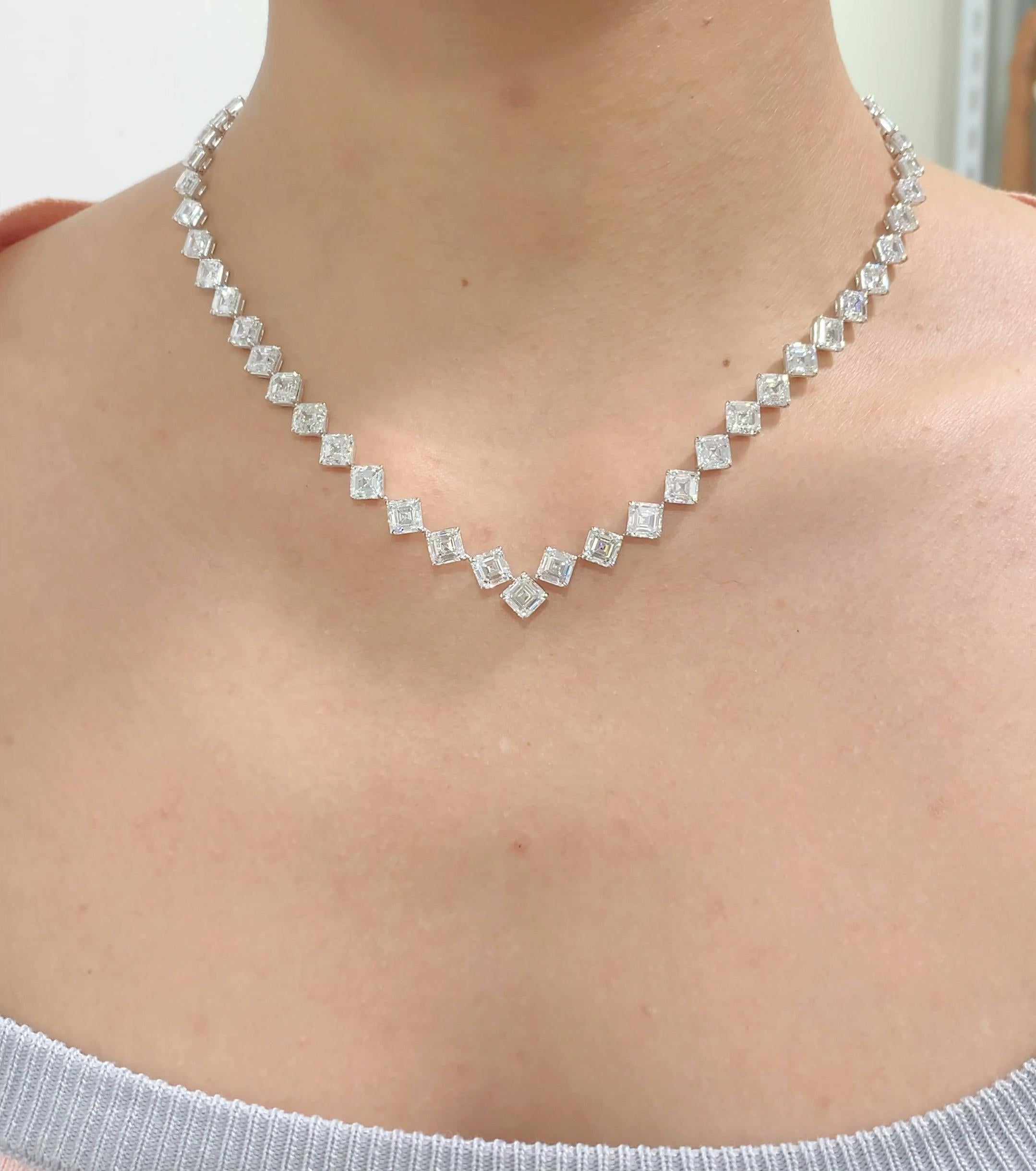 Emilio Jewelry, collier de diamants taille Asscher certifié Gia de 44,00 carats en vente 3