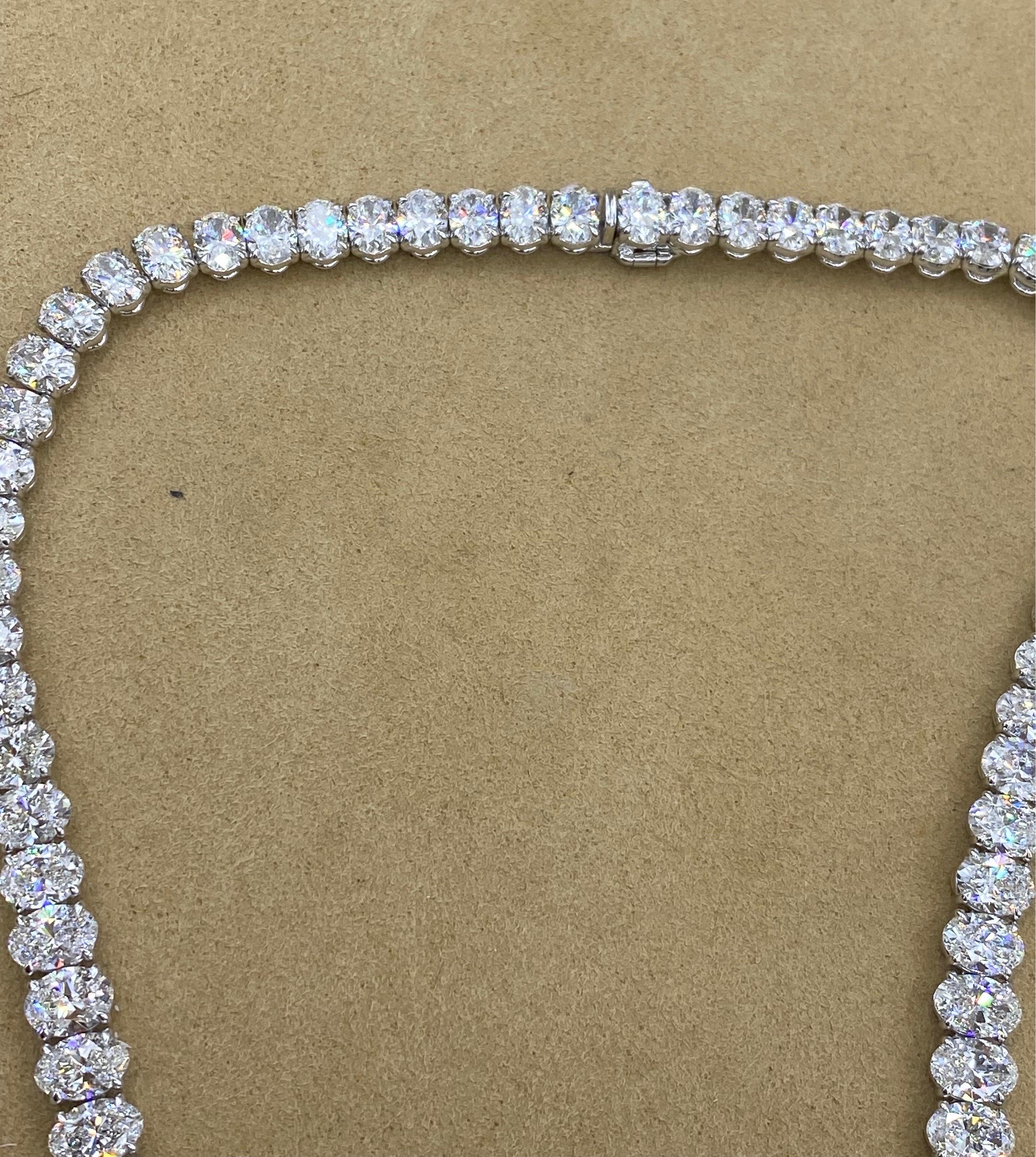 Emilio Gioielli GIA certificato 45,00 carati, girocollo con diamante ovale In condizioni Nuovo in vendita a New York, NY