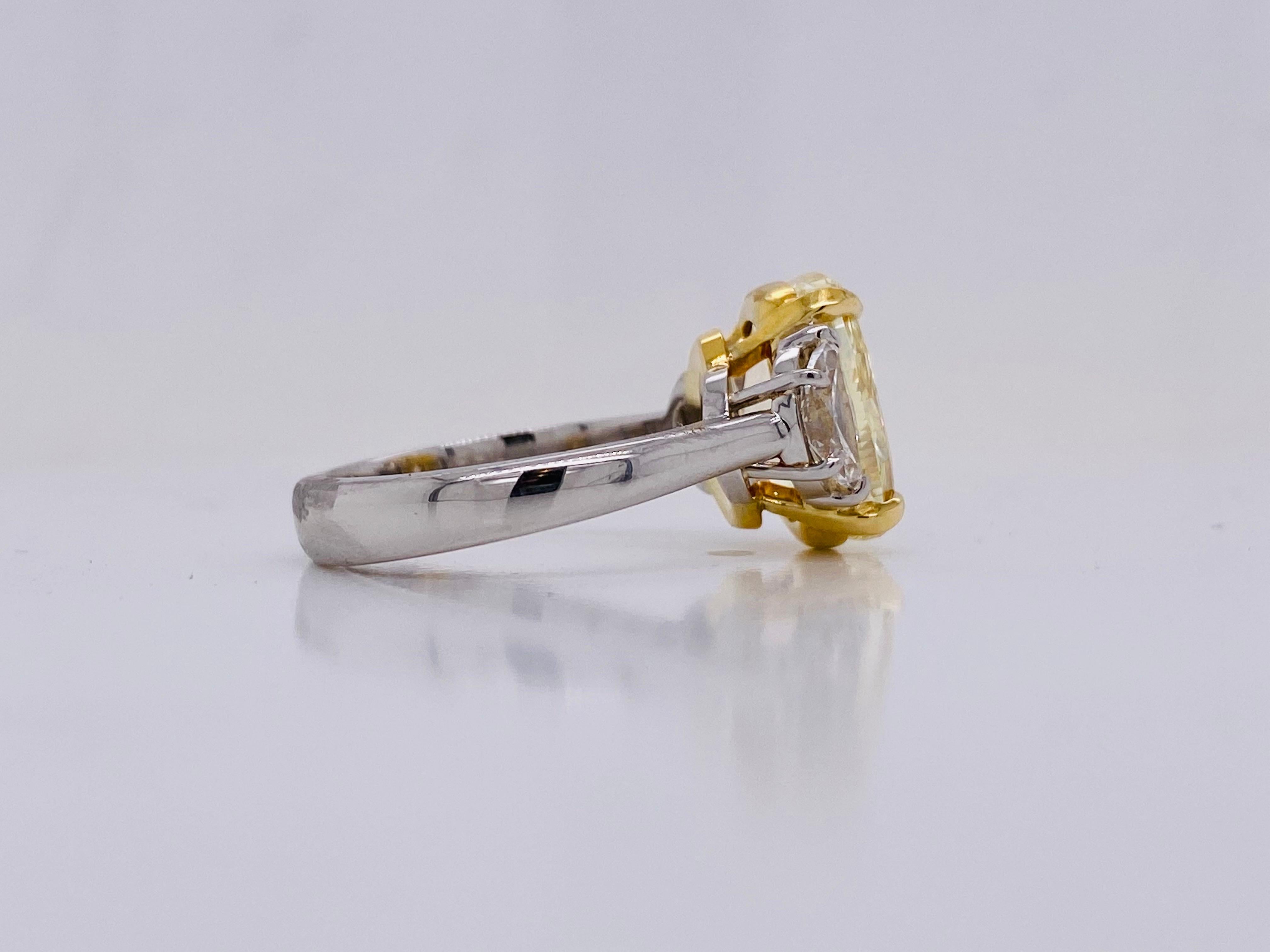 Emilio Jewelry GIA Certified 5.00 Carat Fancy Yellow Diamond Ring In New Condition For Sale In New York, NY