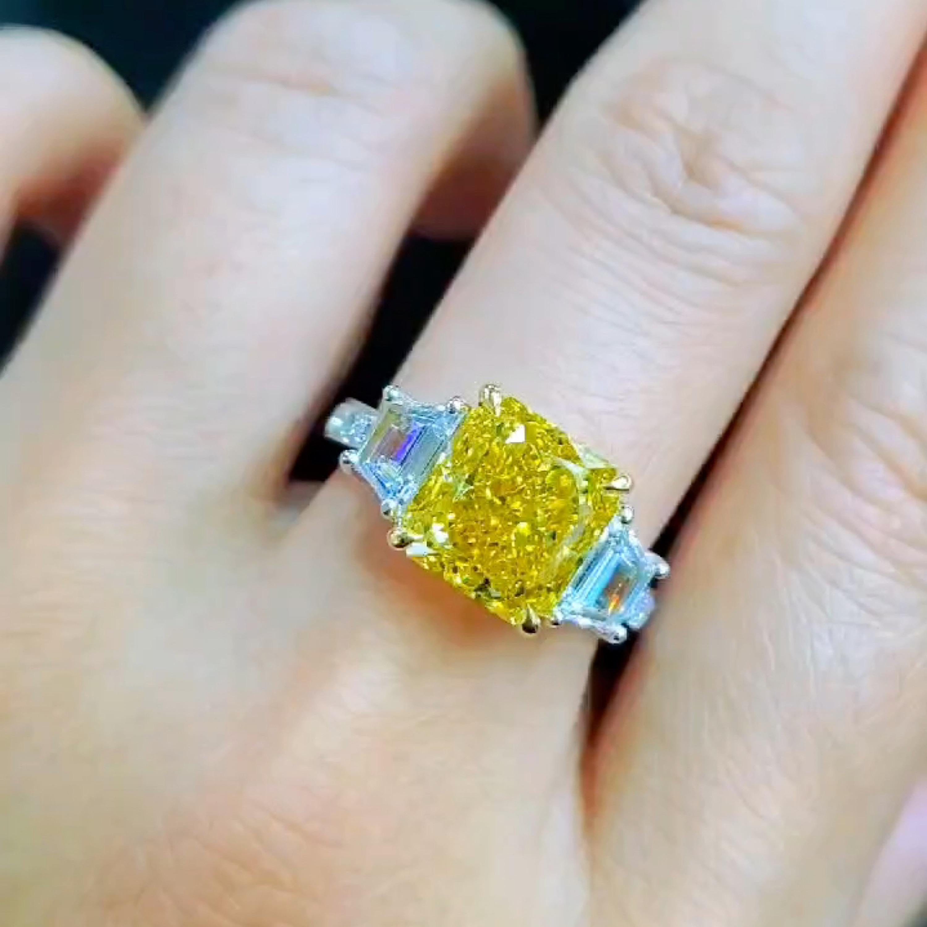 Women's or Men's Emilio Jewelry Gia Certified 5.00 Carat Vivid Yellow Diamond Ring  For Sale