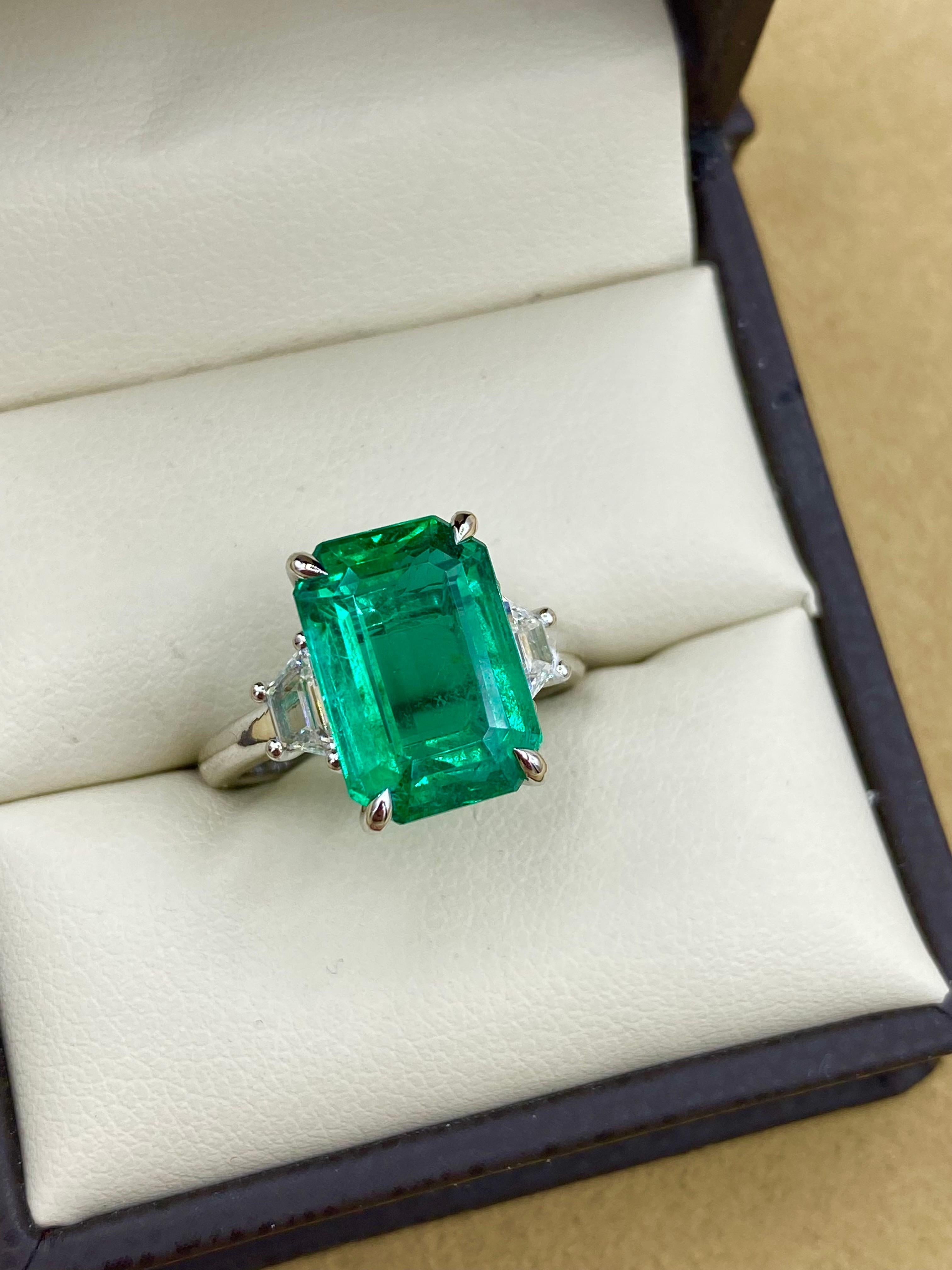 Emilio Jewelry GIA Certified 6.01 Carat Emerald Diamond Ring For Sale 12