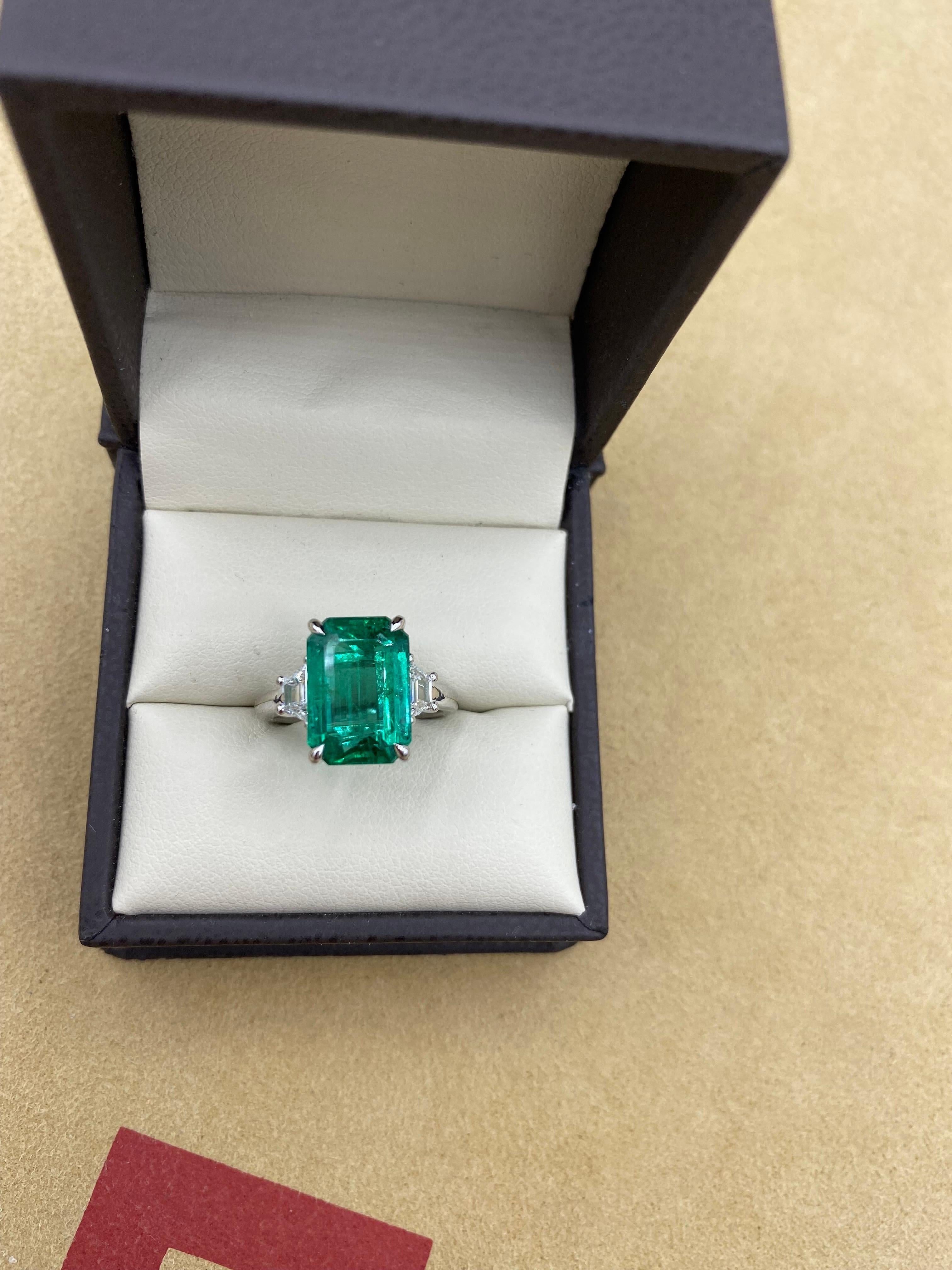 Emilio Jewelry GIA Certified 6.01 Carat Emerald Diamond Ring For Sale 4