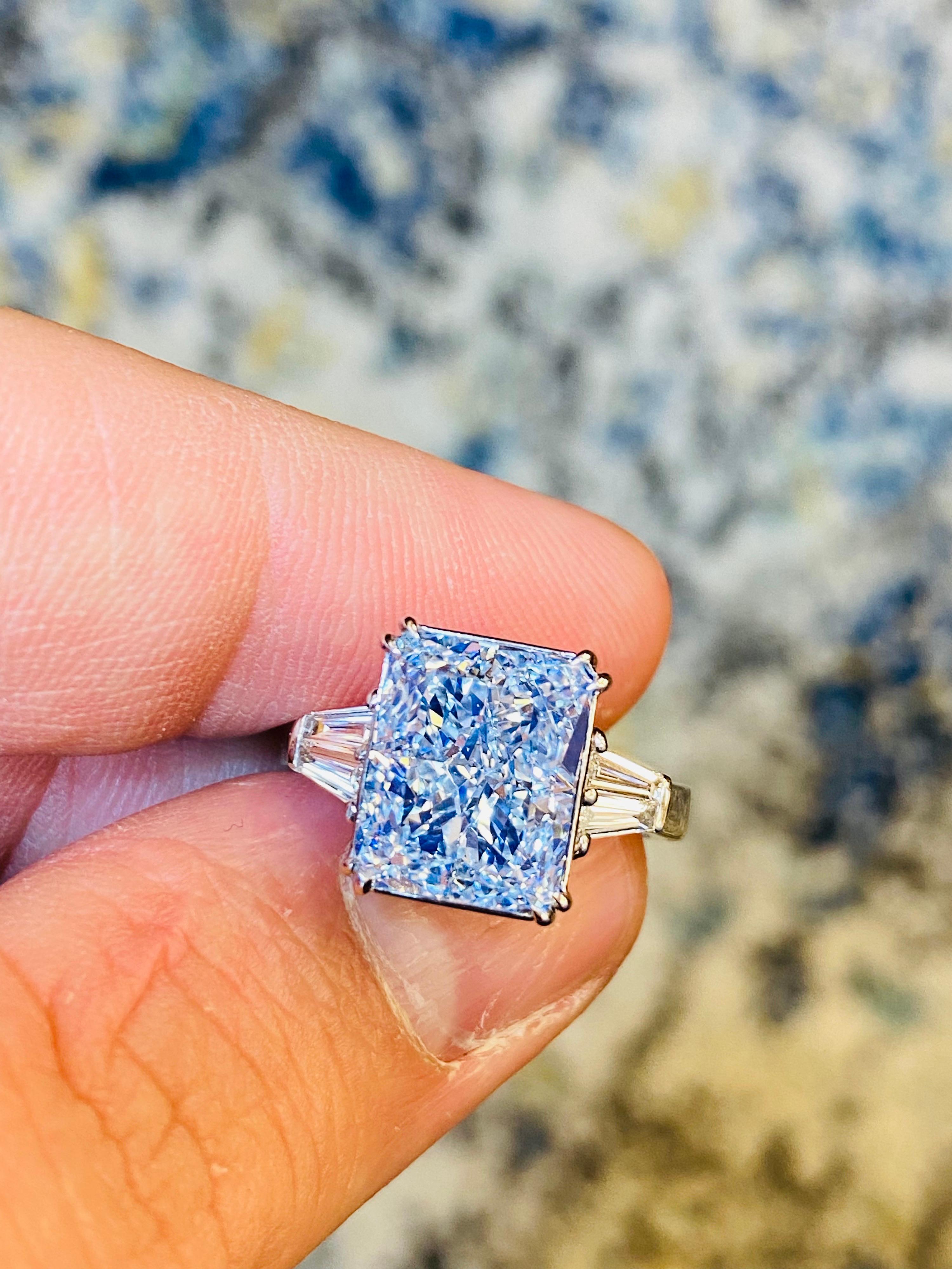 Emilio Jewelry, bague en diamant bleu naturel certifié GIA de 7,02 carats Neuf - En vente à New York, NY
