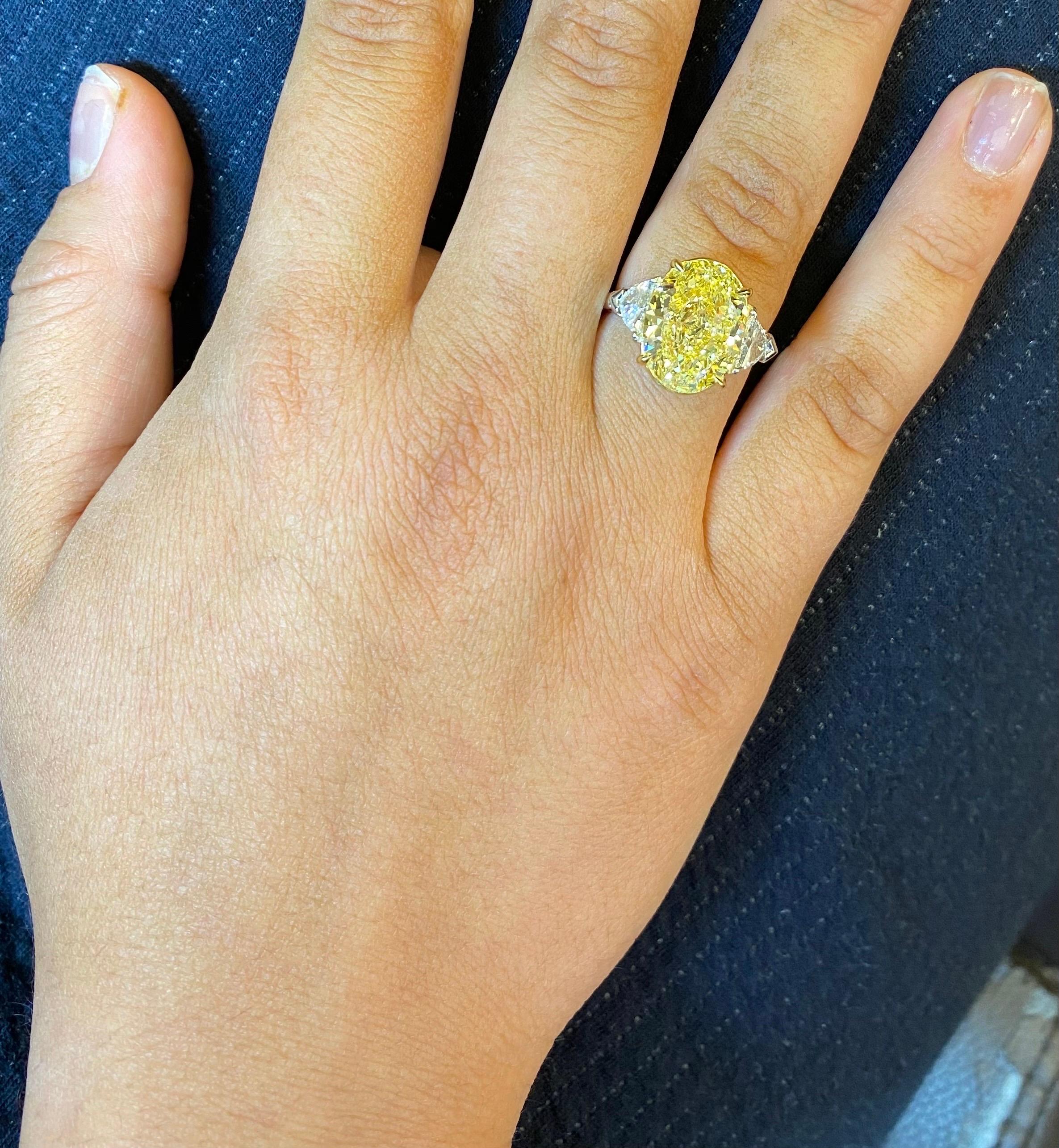 Emilio Jewelry GIA Certified 8.00 Carat Oval Fancy Intense Yellow Diamond Ring For Sale 5