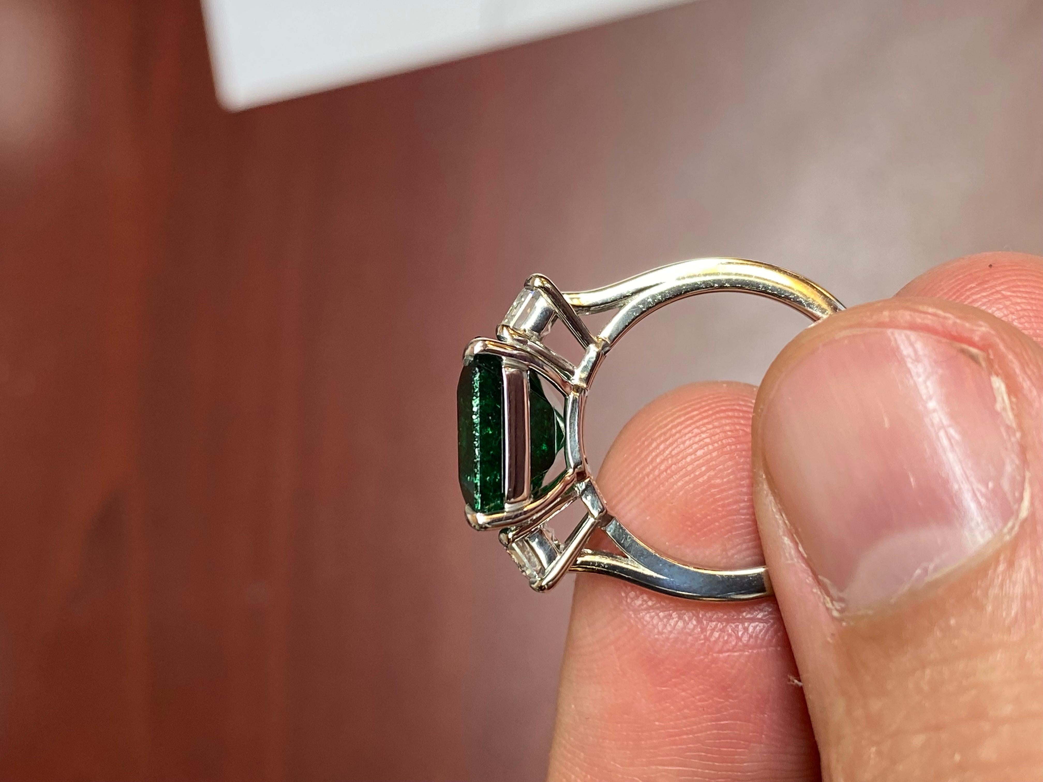 Emilio Jewelry Gubelin Certified 8.67 Carat Vivid Green Emerald Diamond Ring 1