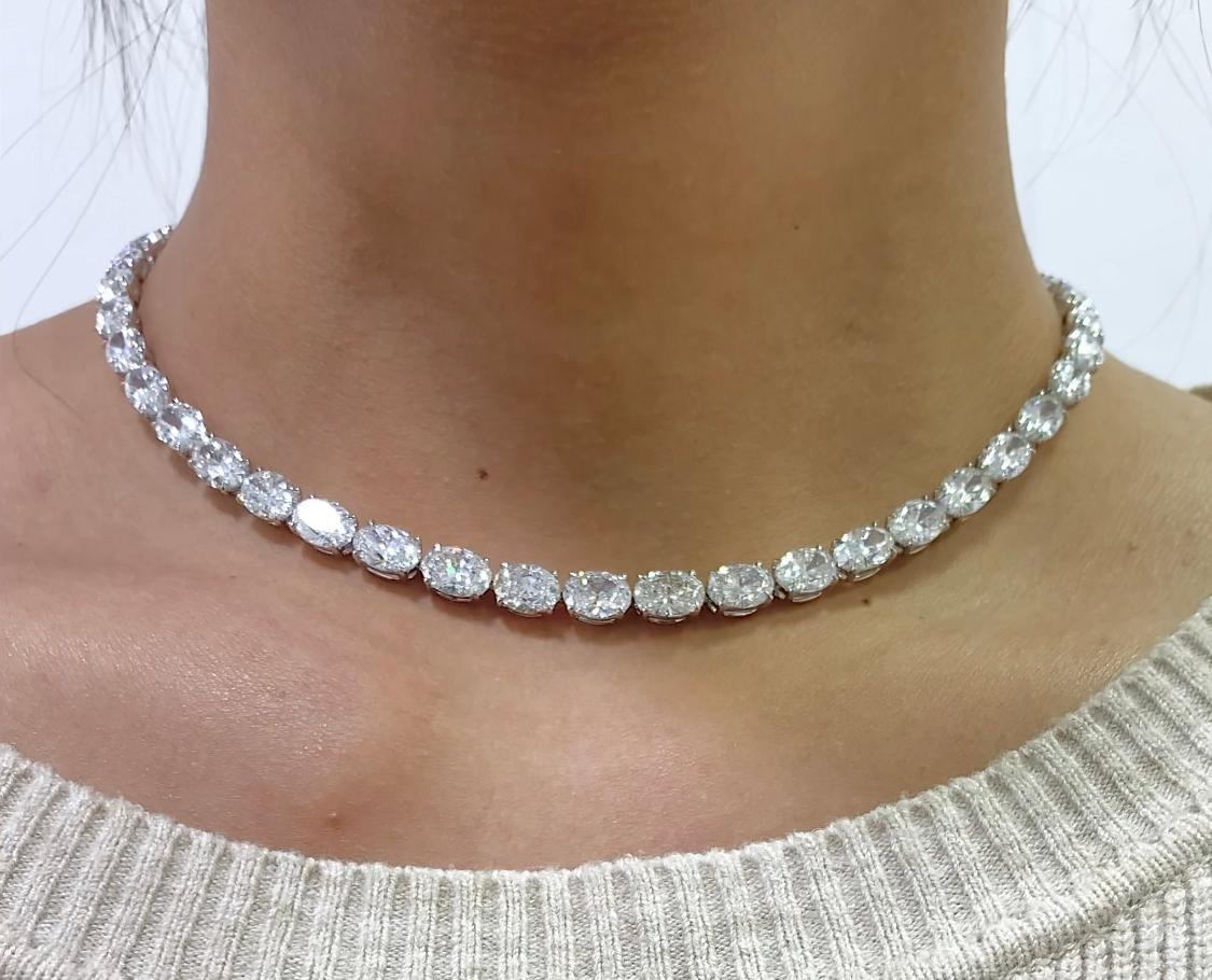 Oval Cut Emilio Jewelry GIA Certified East West Oval Diamond Necklace For Sale