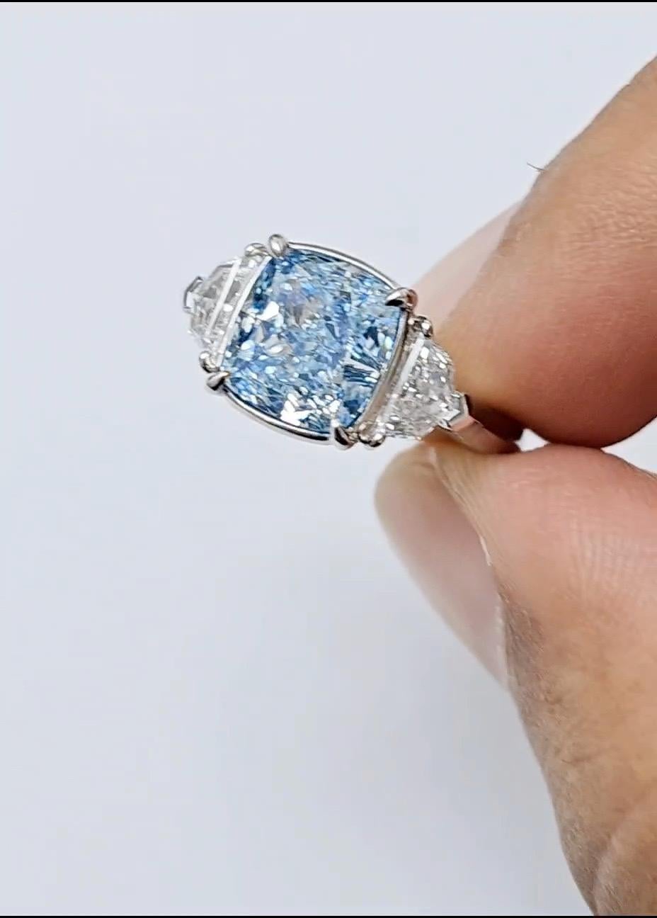 Emilio Jewelry Gia Certified Fancy Blue Diamond Ring  In New Condition For Sale In New York, NY