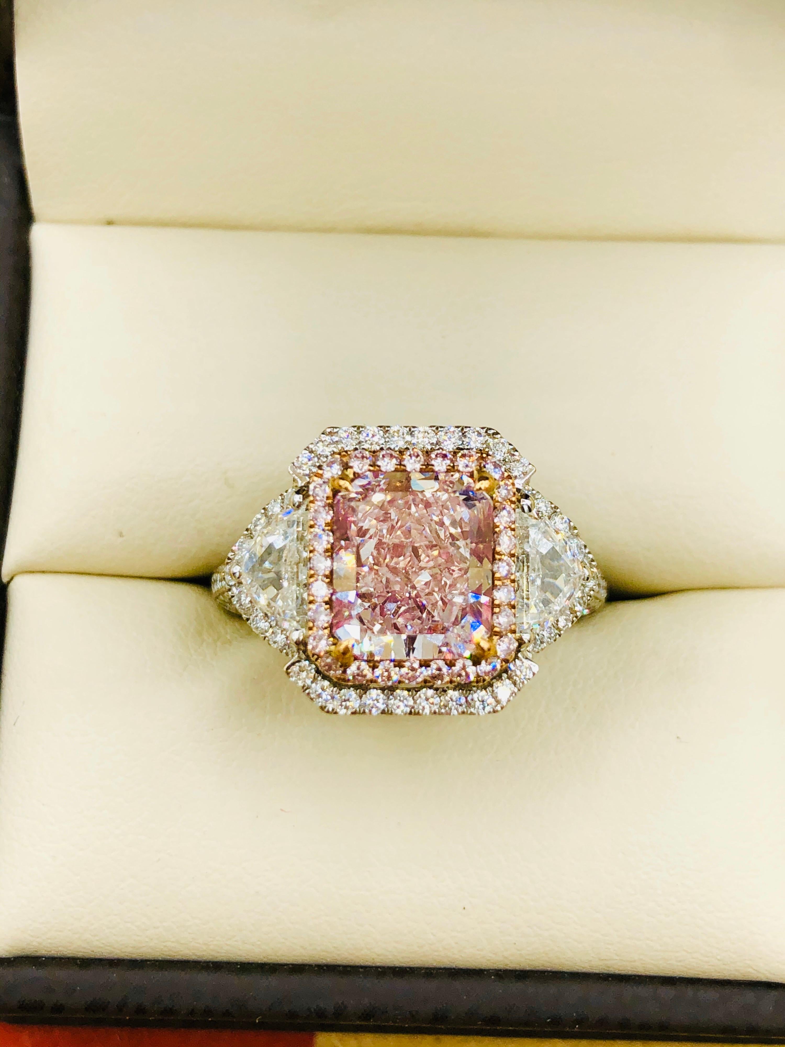 Women's or Men's Emilio Jewelry GIA Certified 3.00 Carat Fancy Light Pink Diamond Ring