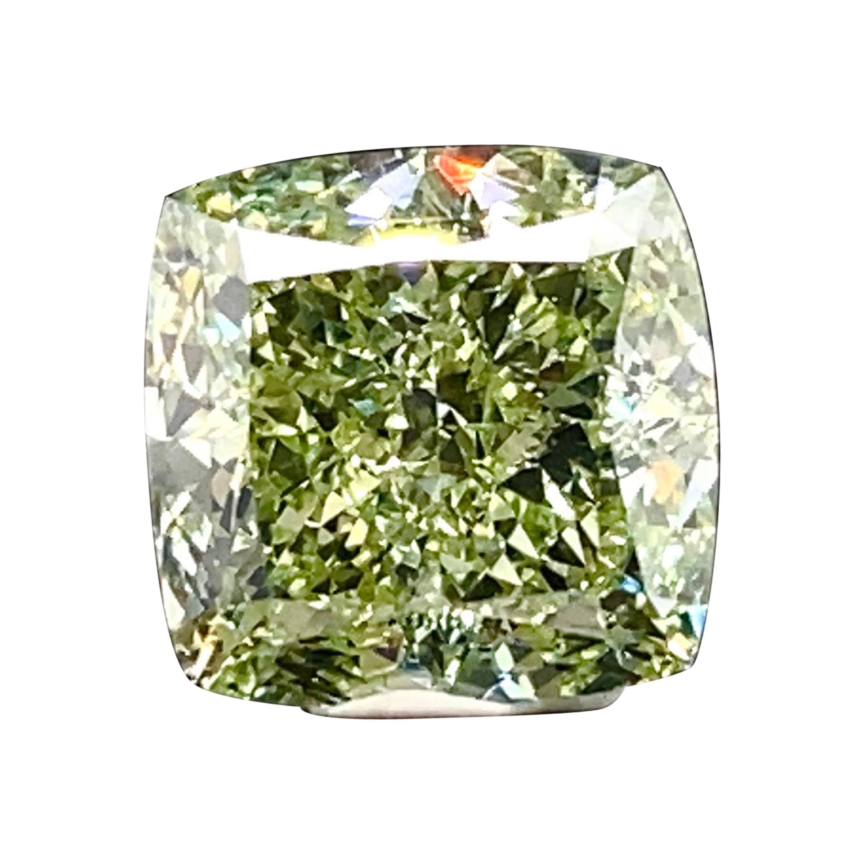 Emilio Jewelry GIA Certified Natural 5.00 Carat Fancy Green Diamond