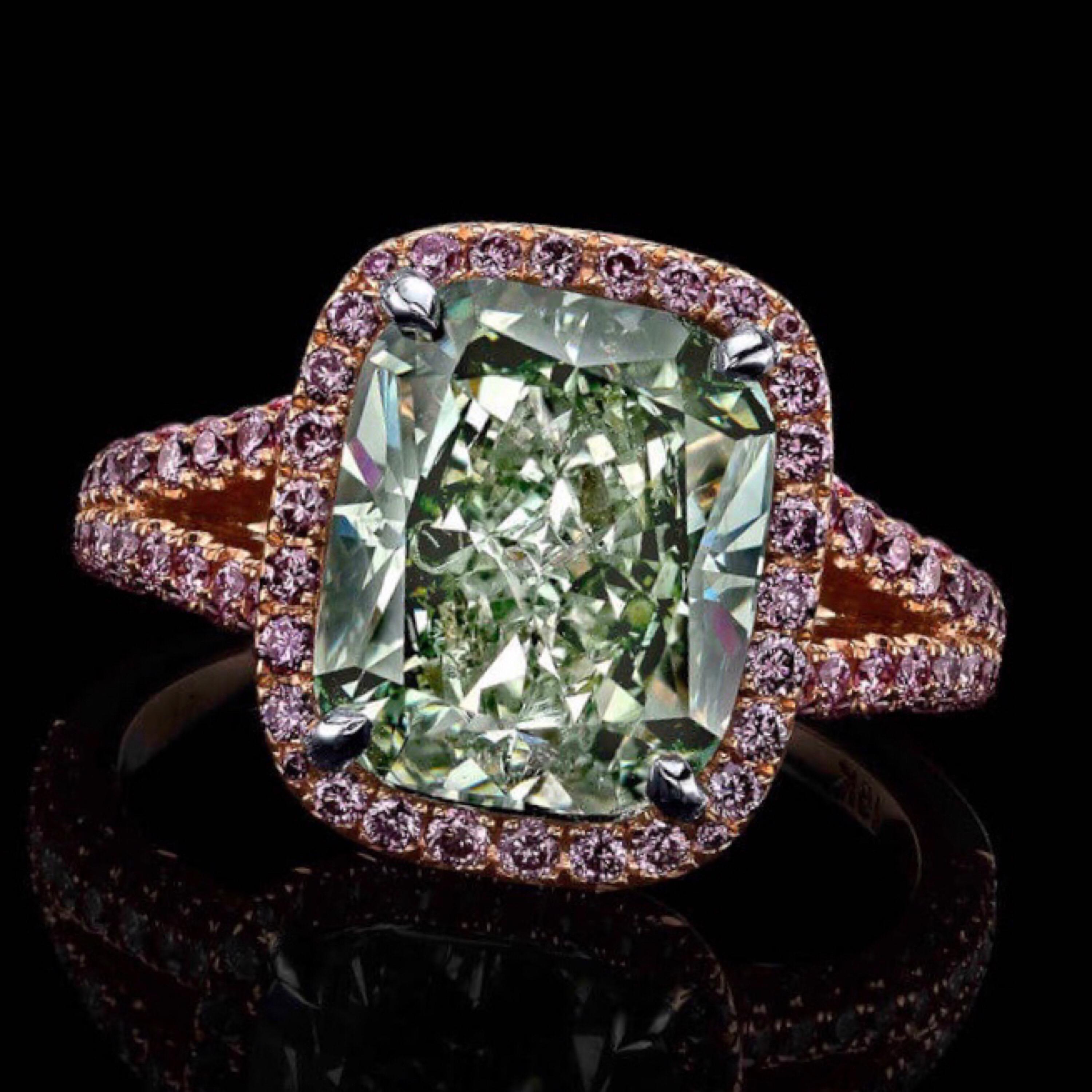 Emilio Jewelry GIA Certified Natural Fancy Intense Green Diamond Ring In New Condition In New York, NY