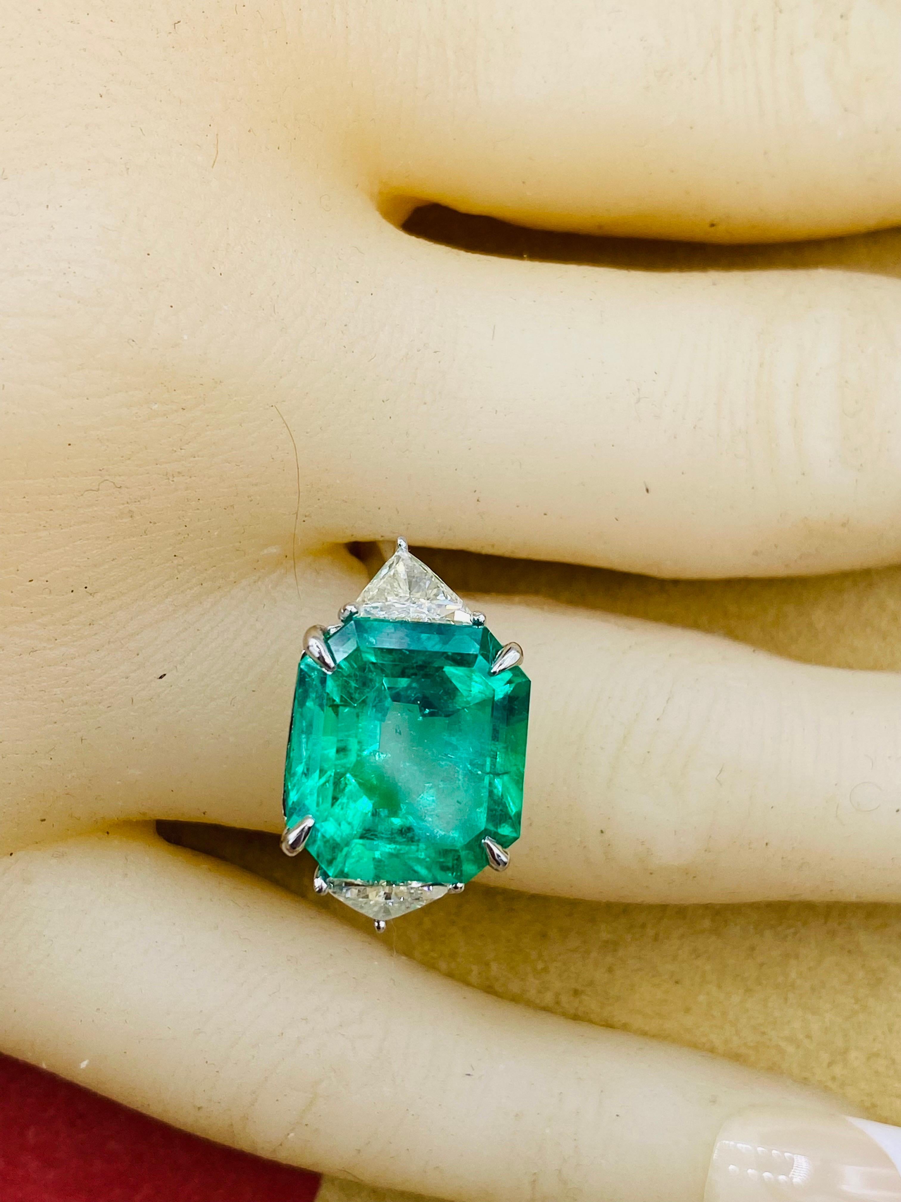 Emerald Cut Emilio Jewelry Gubelin Certified 10.02 Carat Muzo Colombian Emerald Ring For Sale