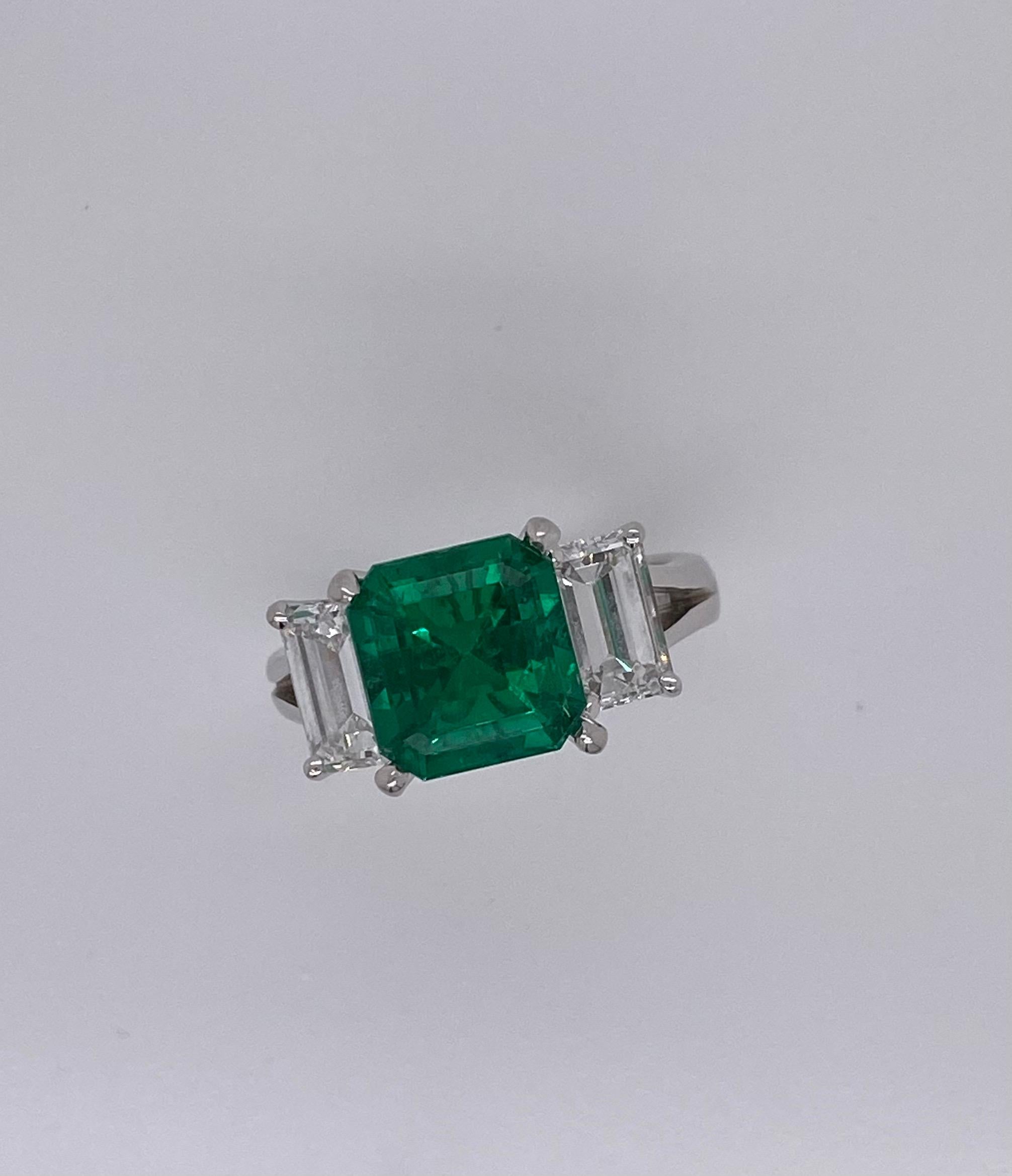 Emilio Jewelry Gubelin Certified 3.90 Carat Untreated No Oil Colombian Emerald In New Condition For Sale In New York, NY