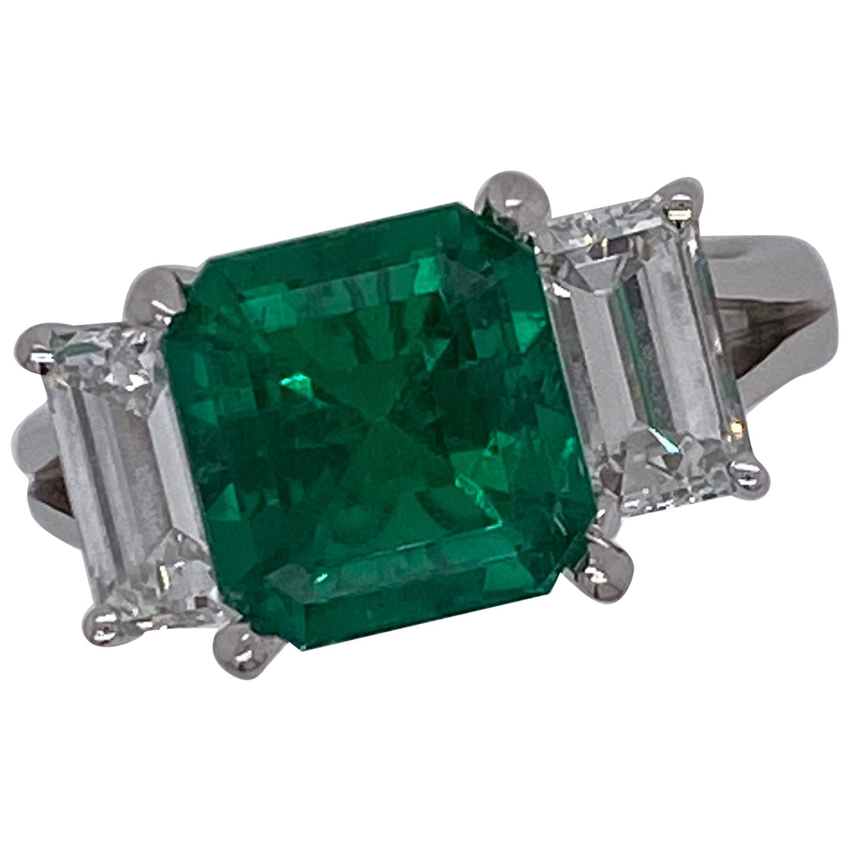 Emilio Jewelry Gubelin Certified 3.90 Carat Untreated No Oil Colombian Emerald For Sale