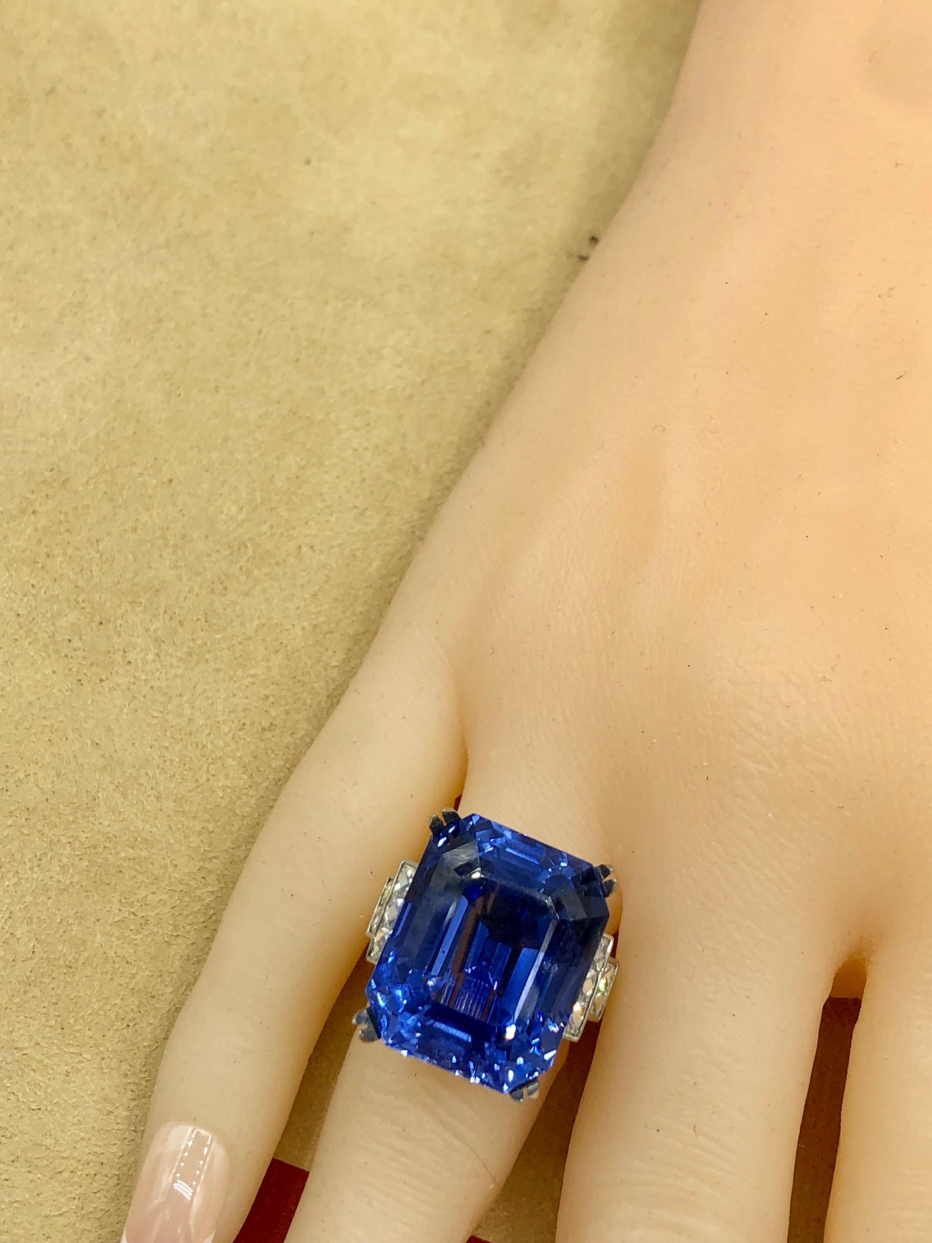 Emilio Jewelry Gubelin Certified 43.00 Carat Unheated Ceylon Sapphire Ring For Sale 7