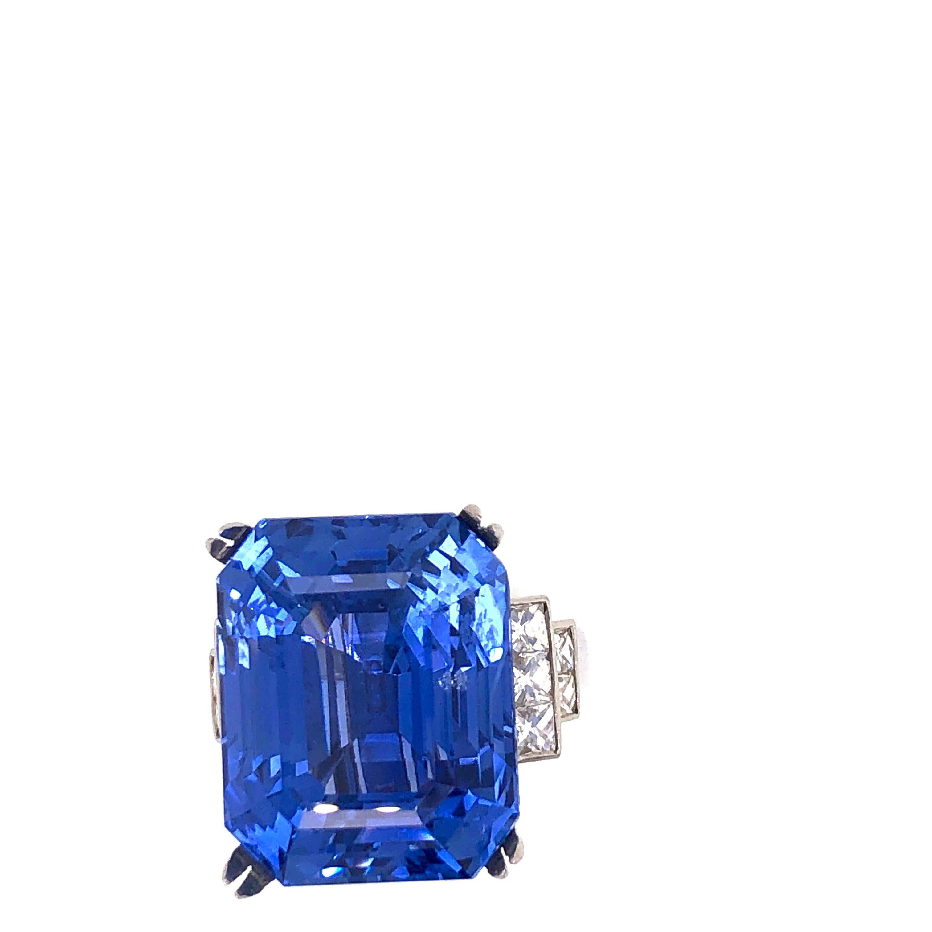 Emilio Jewelry Gubelin Certified 43.00 Carat Unheated Ceylon Sapphire Ring For Sale 2