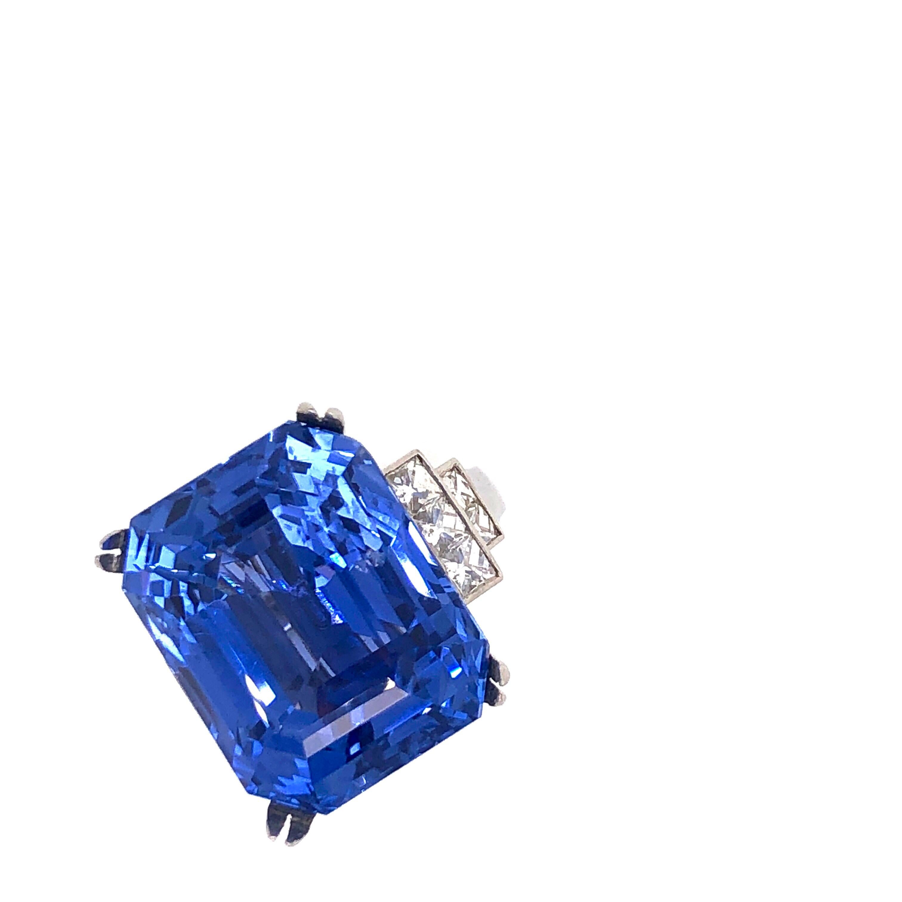 Emilio Jewelry Gubelin Certified 43.00 Carat Unheated Ceylon Sapphire Ring For Sale 3