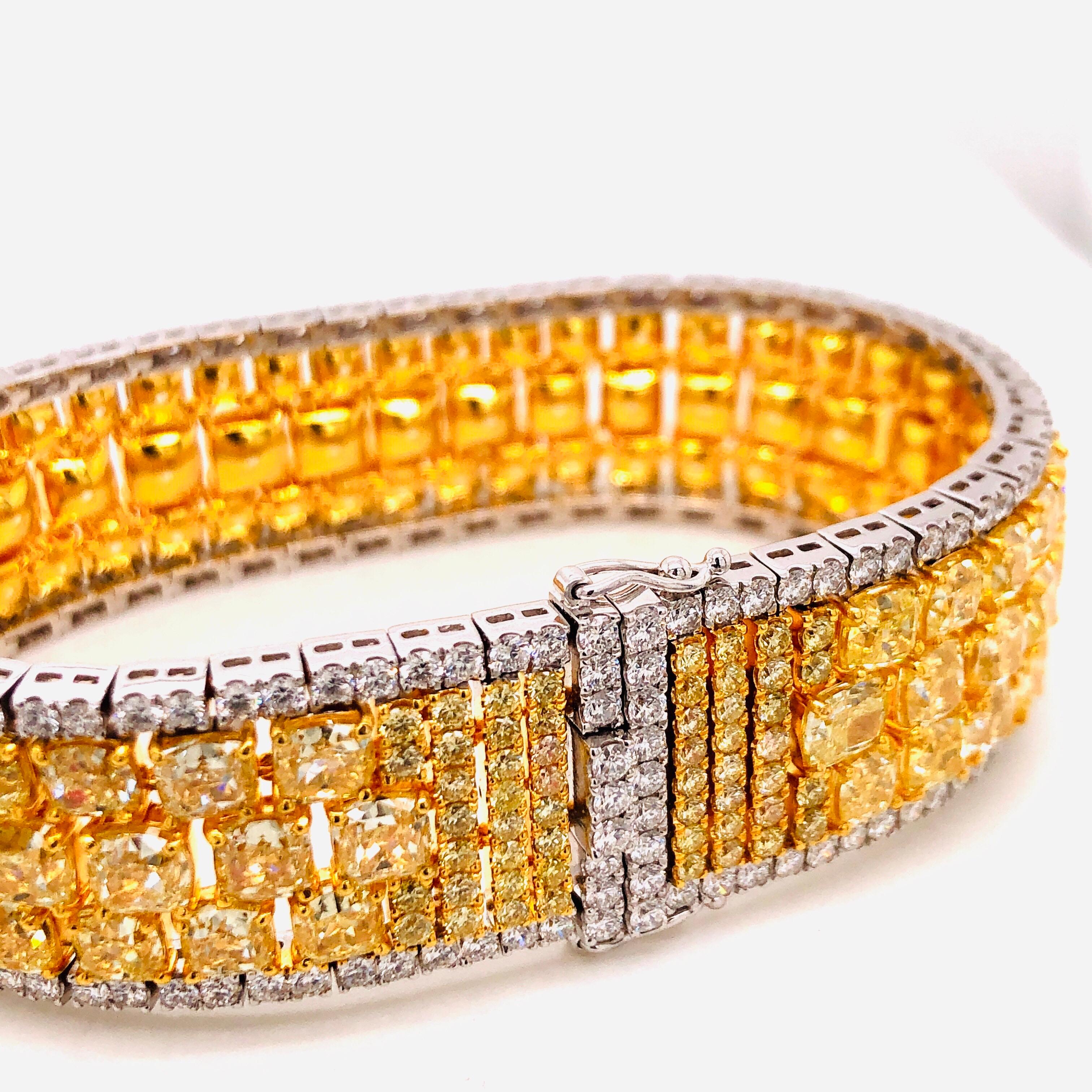 Emilio Jewelry Natural 47 Carat Yellow Diamond Bracelet In New Condition For Sale In New York, NY