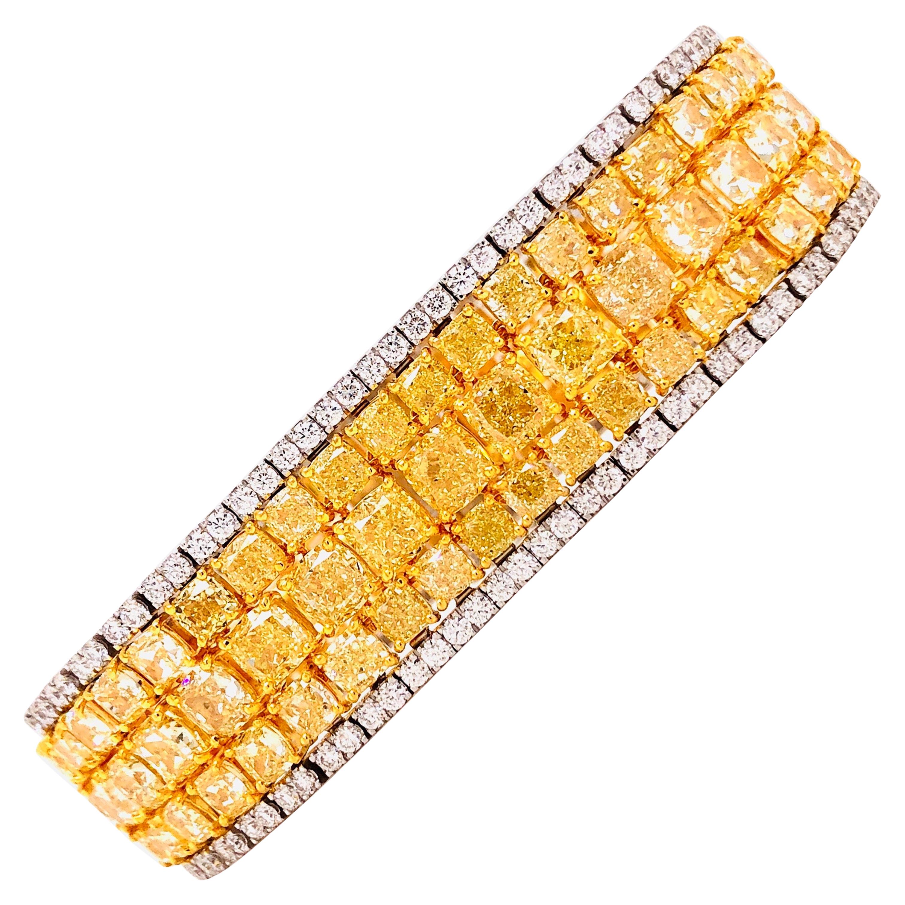 Emilio Jewelry Bracelet en diamants jaunes naturels de 47 carats en vente