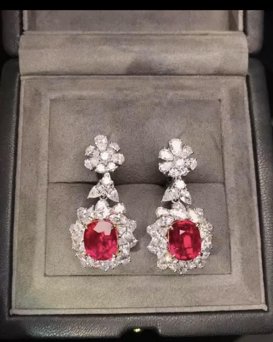 From Emilio Jewelry, a well known and respected wholesaler/dealer located in the Iconic Gem Tower/Gia Building in New York's Diamond District.
This item has been appraised by the experts at the Gemological Appraisal Laboratory Of America, an