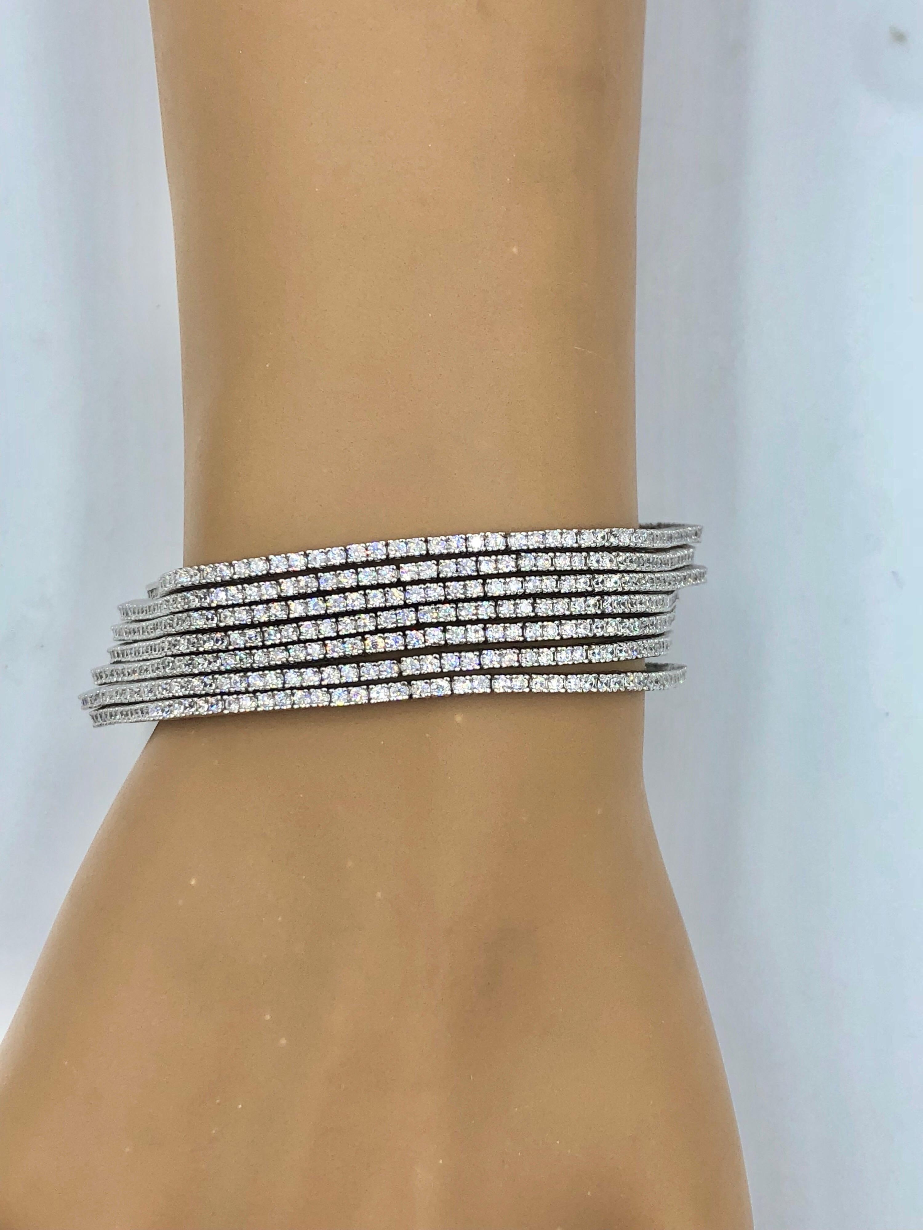 Emilio Jewelry Seven-Row 9.50 Carat Endless Diamond Bracelet In New Condition In New York, NY