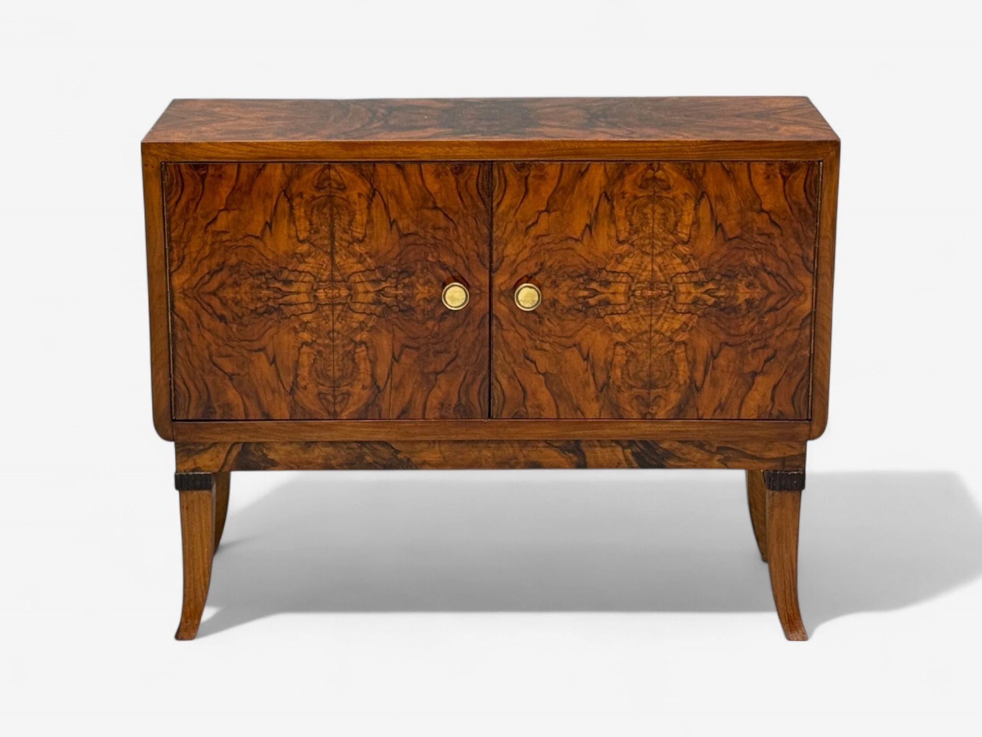 Mid-Century Modern Emilio Lancia, moderne italienne, racine de noyer, laiton, commode, Italie, années 1930 en vente