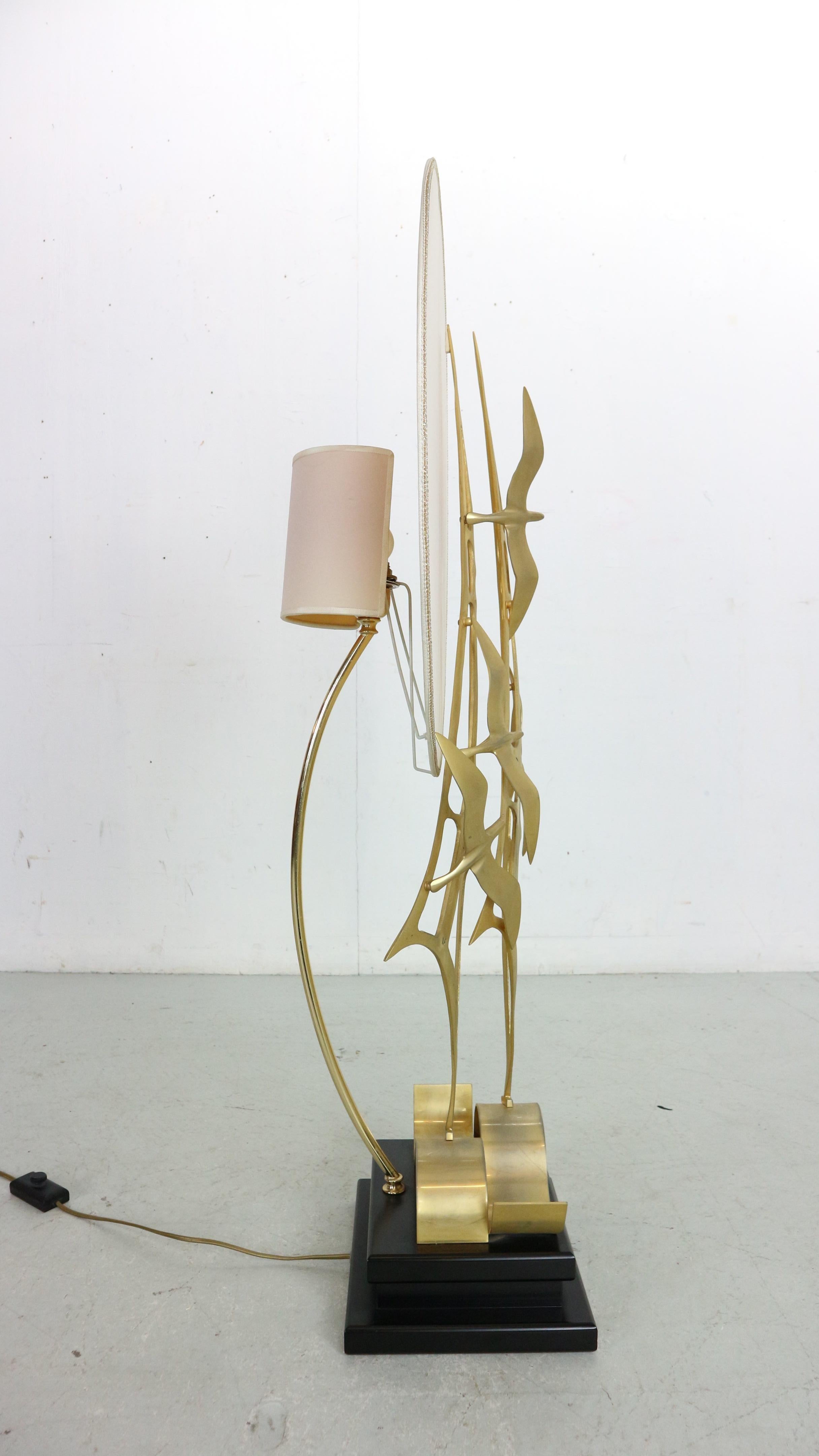 Emilio Lancia Brass Sculpture Of Birds Table Or Floor Lamp, 1970 Italy In Good Condition In The Hague, NL