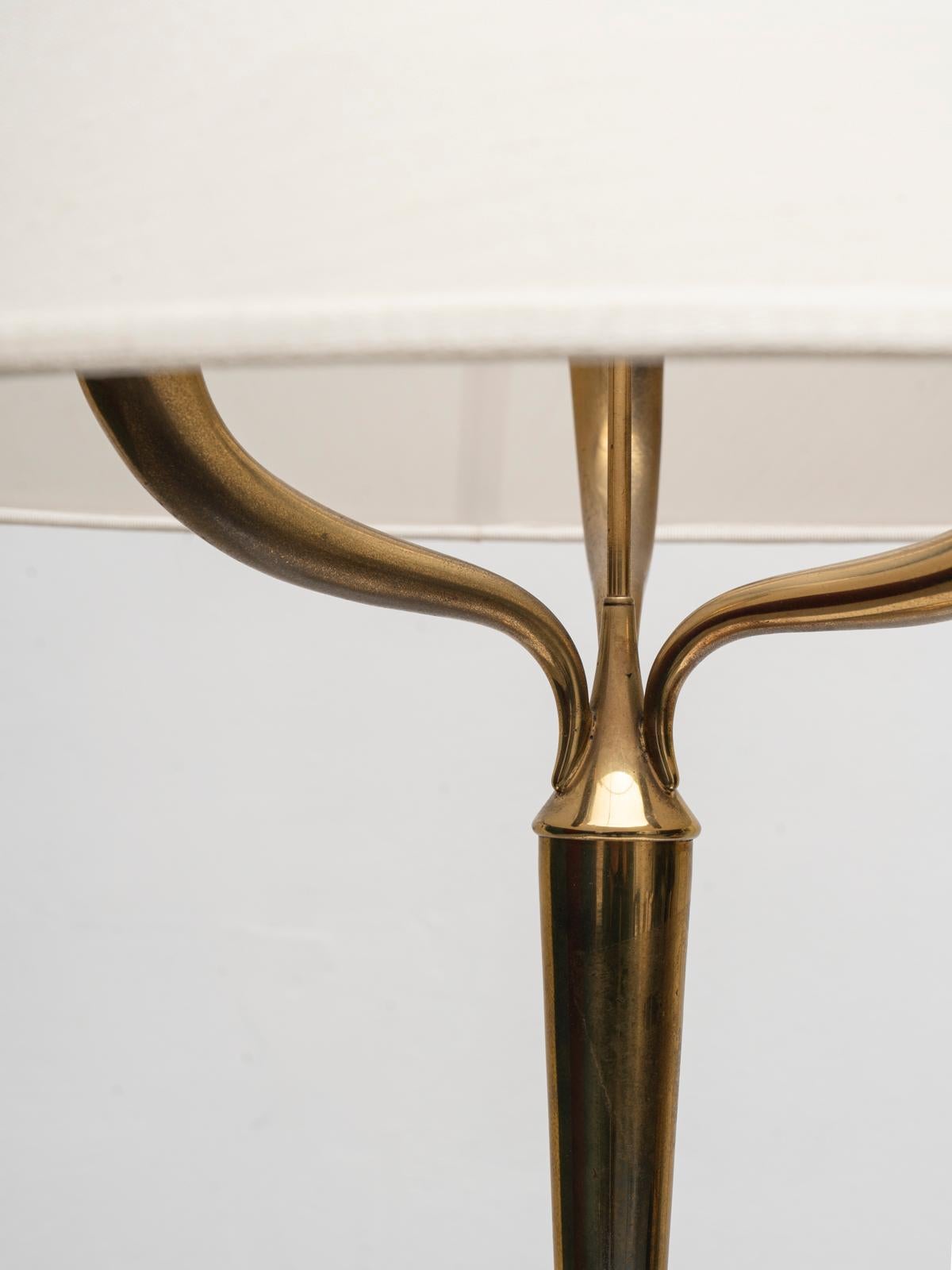 Mid-20th Century Emilio Lancia Modern Brass Tall Table Lamp, 1940s For Sale