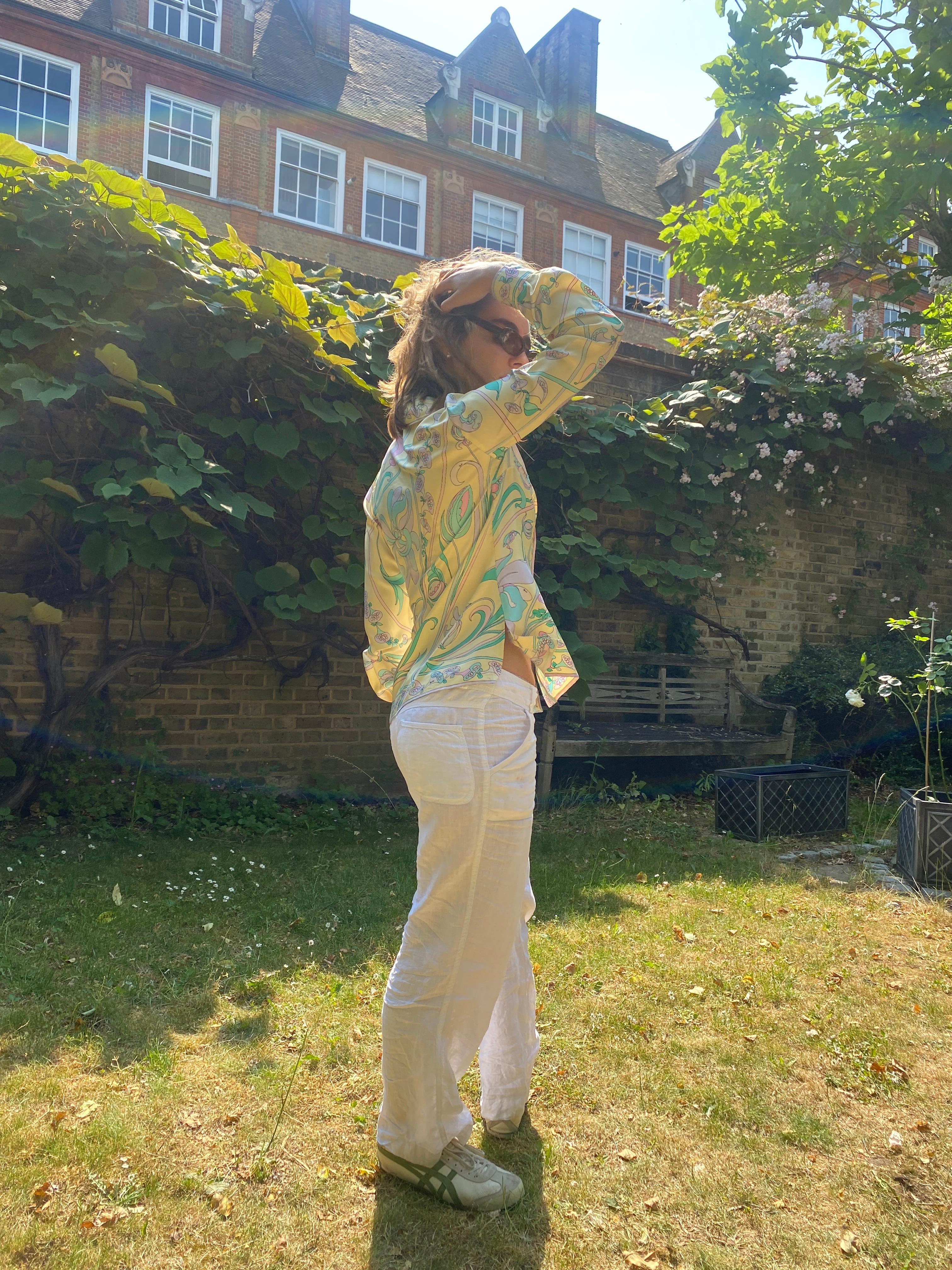 Emilio Pucci 1960s Pale Yellow Silk Floral Print Blouse In Excellent Condition For Sale In London, GB