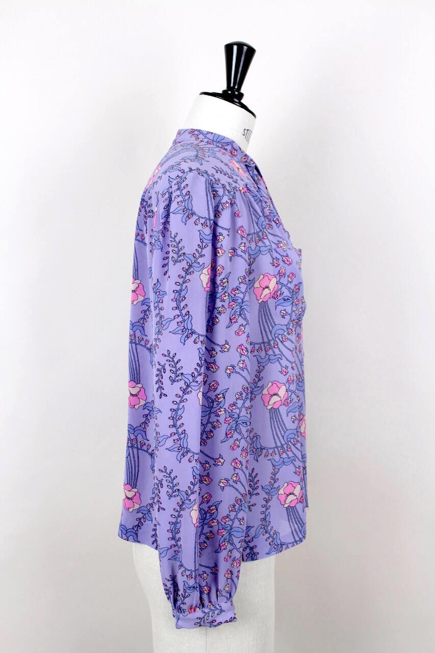 EMILIO PUCCI 1970s Signature Lilac Floral Print Bow Tie Silk Blouse & Scarf Set Damen