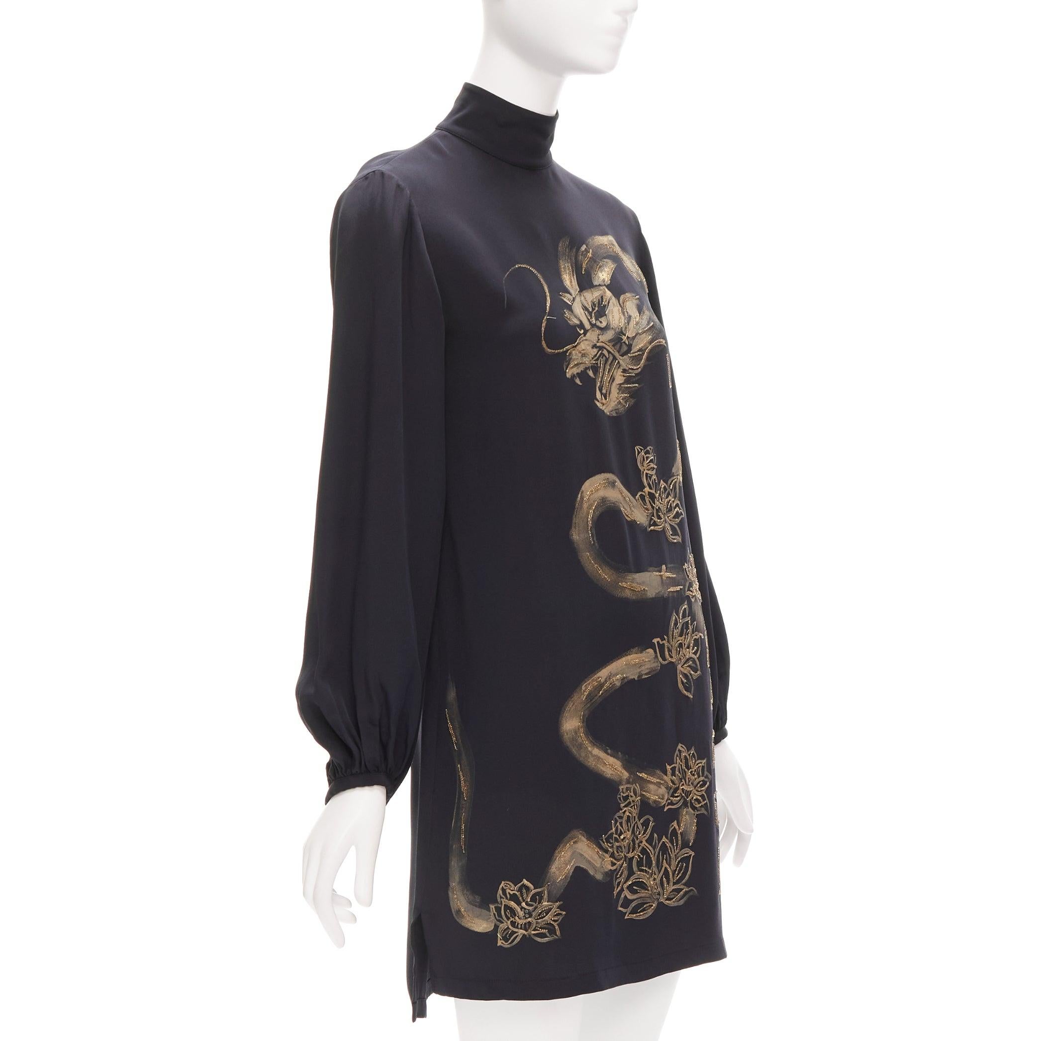 EMILIO PUCCI 2013 Runway gold beaded oriental Dragon black silk dress IT40 S
Reference: TGAS/D00944
Brand: Emilio Pucci
Collection: SS 2013 - Runway
Material: Silk
Color: Black, Gold
Pattern: Ethnic
Closure: Keyhole Button
Extra Details: Keyhole