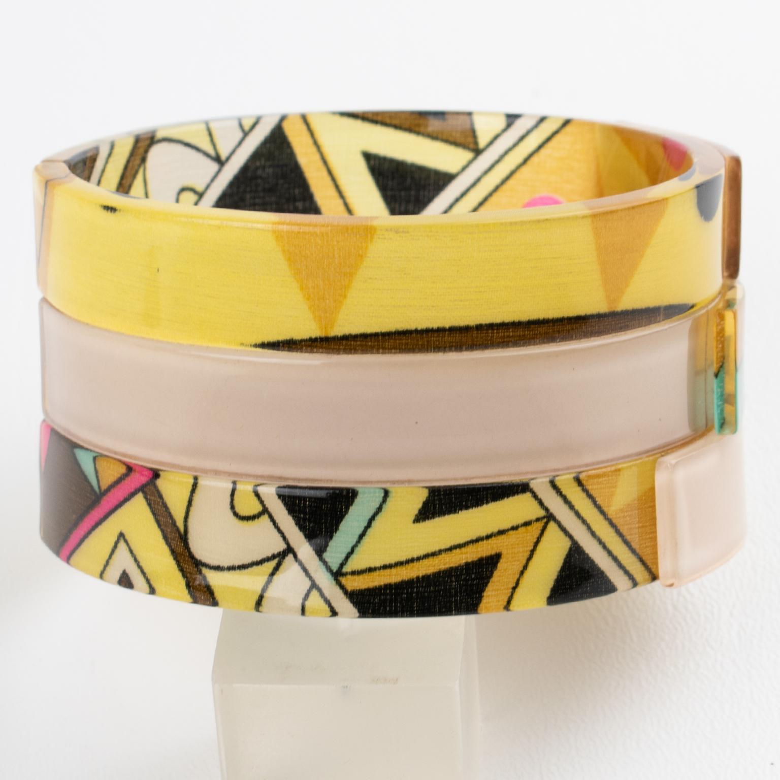Emilio Pucci Acrylic Resin Bangle Bracelet with Multicolor Silk in vendita 7