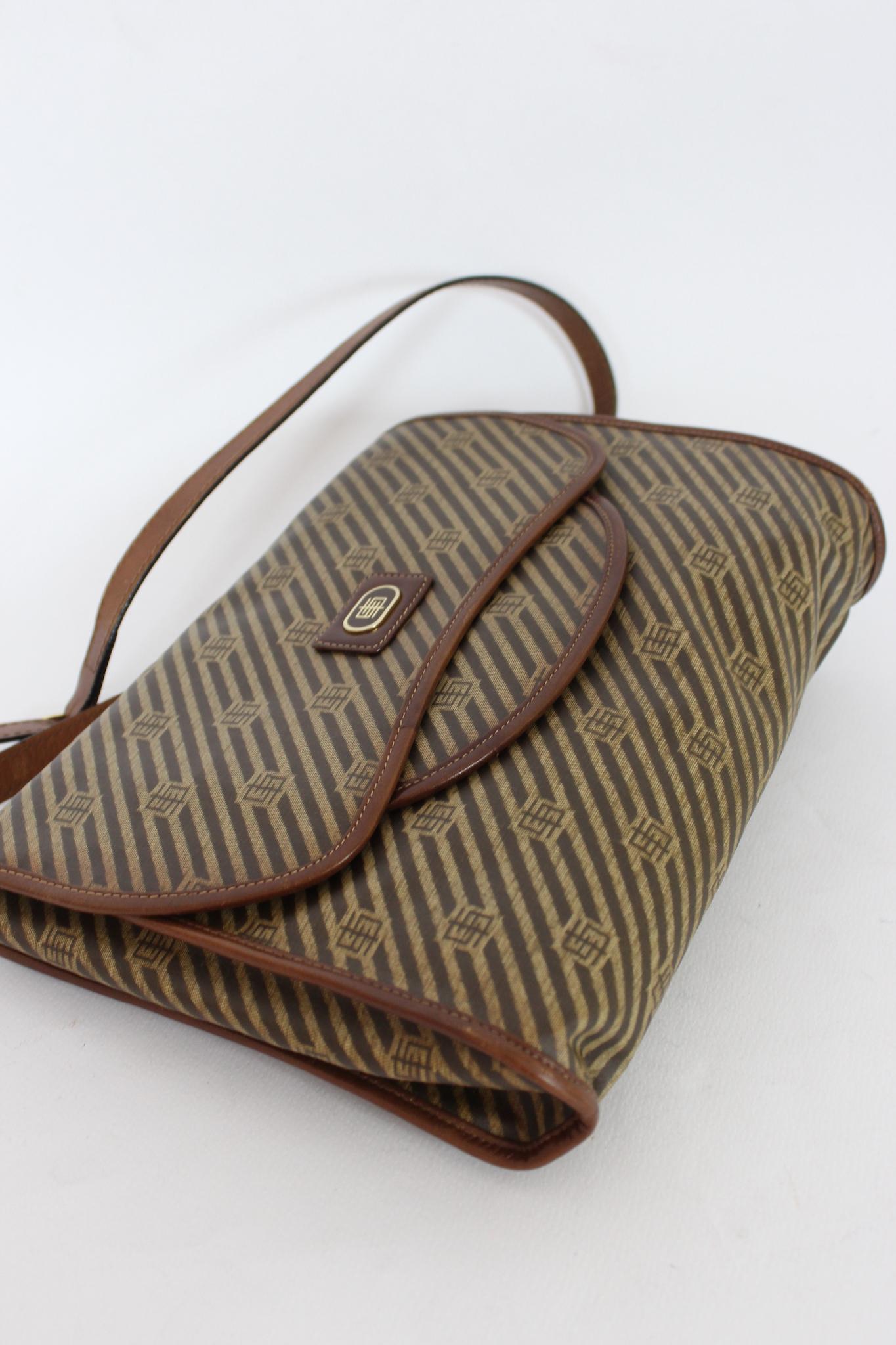 Emilio Pucci Beige Leather Monogram Vintage Shoulder Bag 80s 3