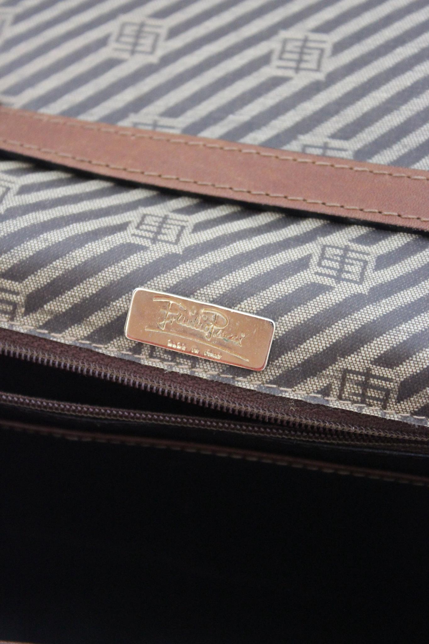 Emilio Pucci Beige Leather Monogram Vintage Shoulder Bag 80s 5
