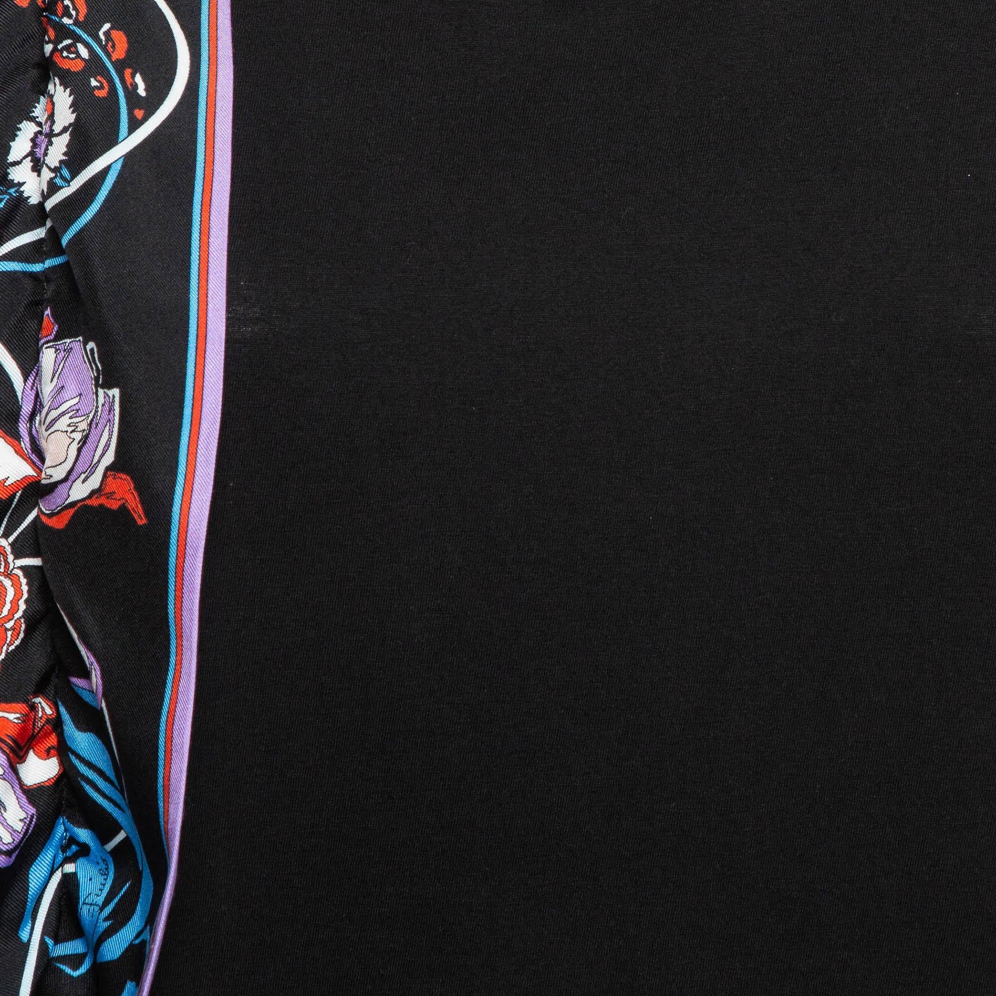 Emilio Pucci Black Floral Print Silk Frill Jersey T-Shirt S In Good Condition For Sale In Dubai, Al Qouz 2