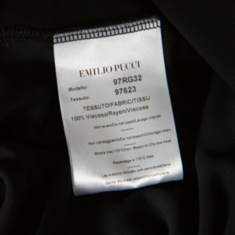 Robe fourreau Emilio Pucci dos nu en maille noire ornée de cristaux S Pour femmes en vente