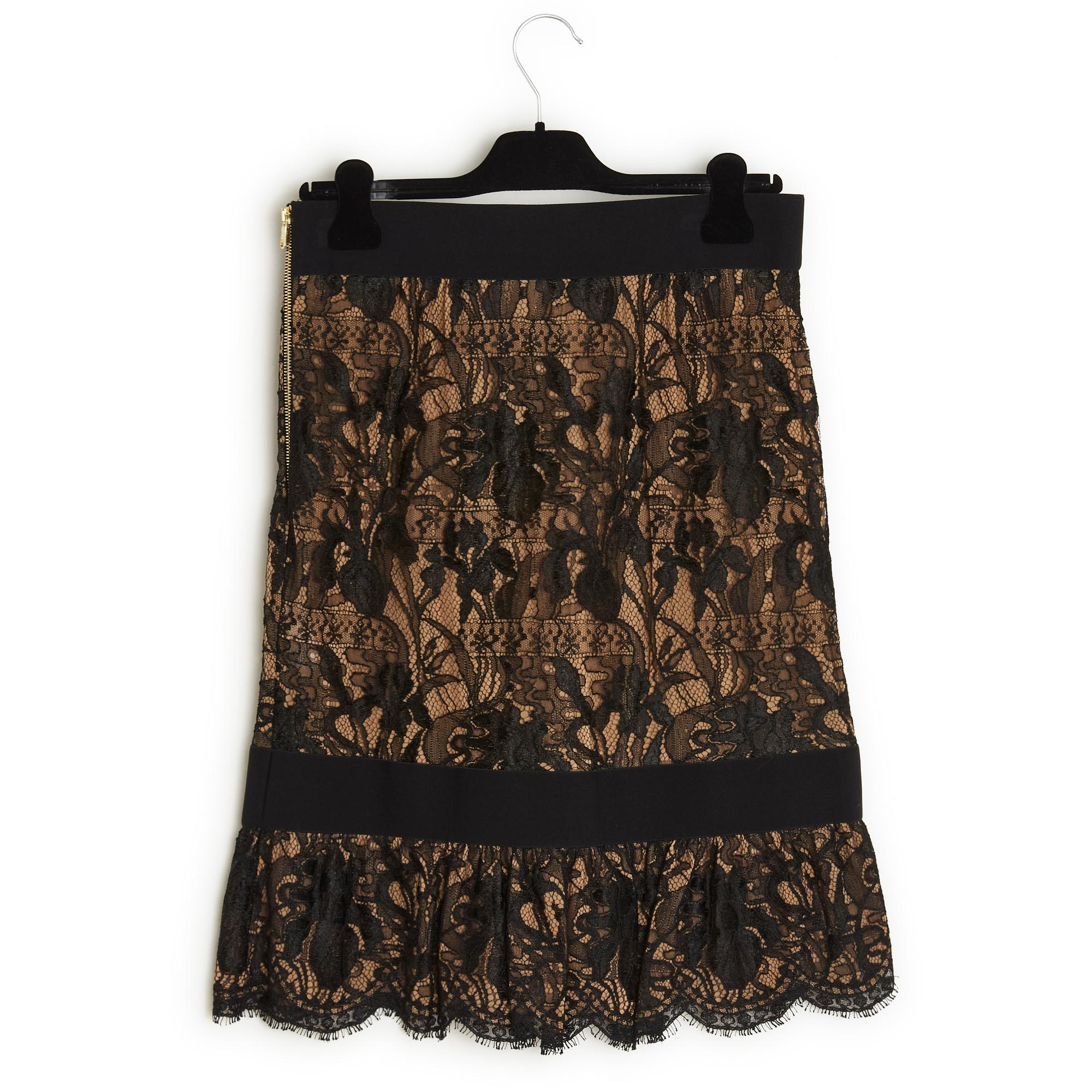 Emilio Pucci Black Lace Skirt FR40 For Sale 1