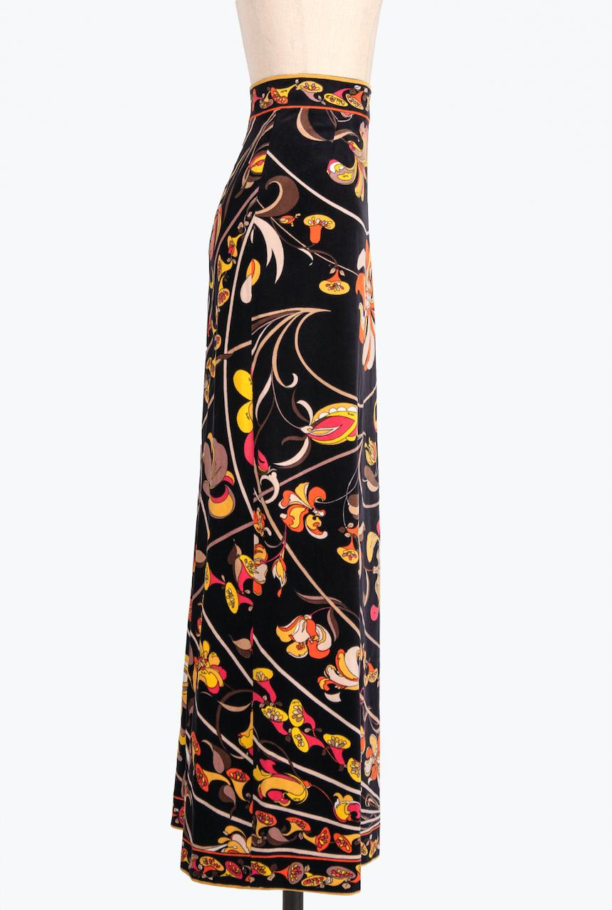 EMILIO PUCCI 1972 Negro Naranja Amarillo Firma Estampado Floral Terciopelo Maxi Falda 1