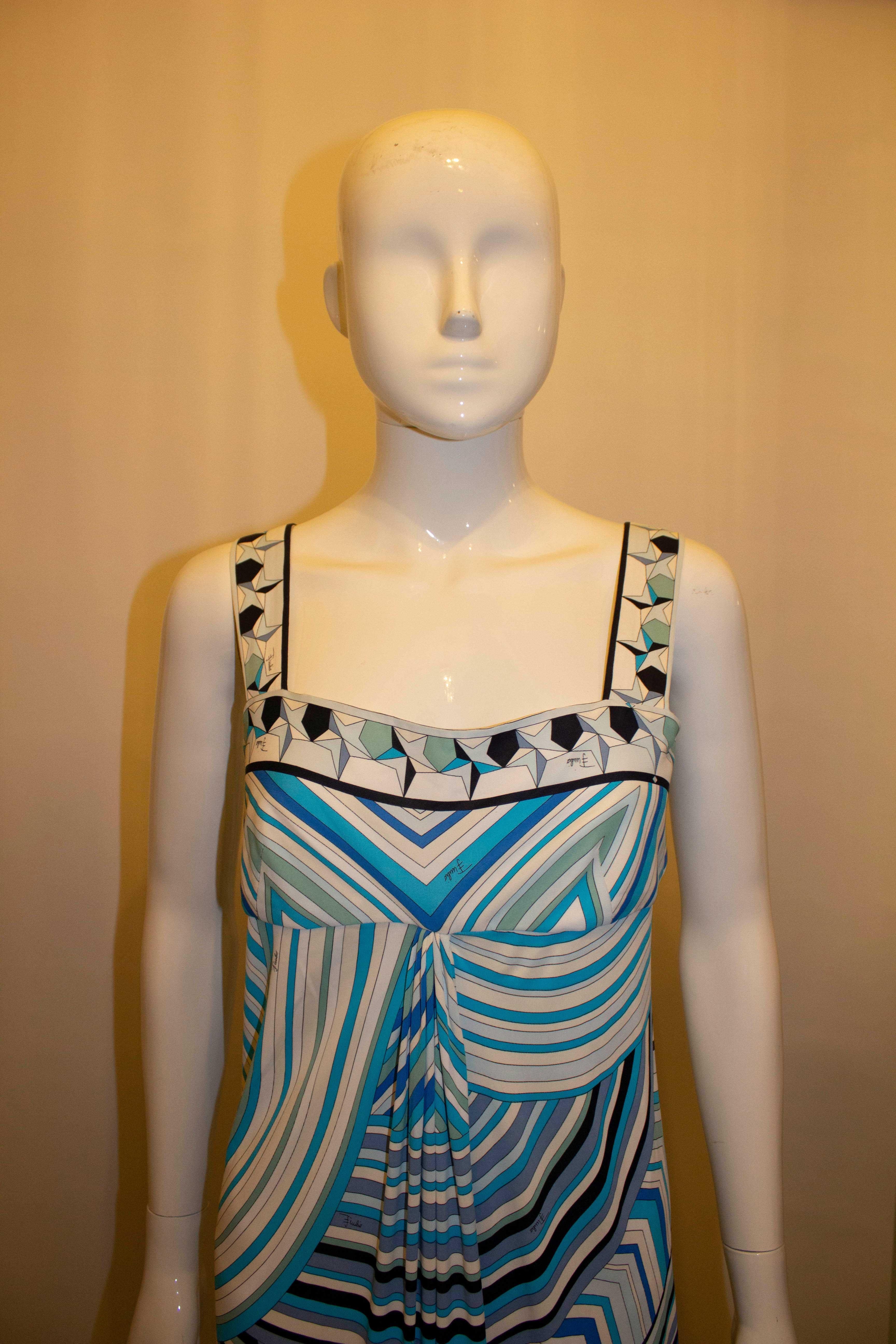 Emilio Pucci Blaues Kleid im Zustand „Gut“ im Angebot in London, GB