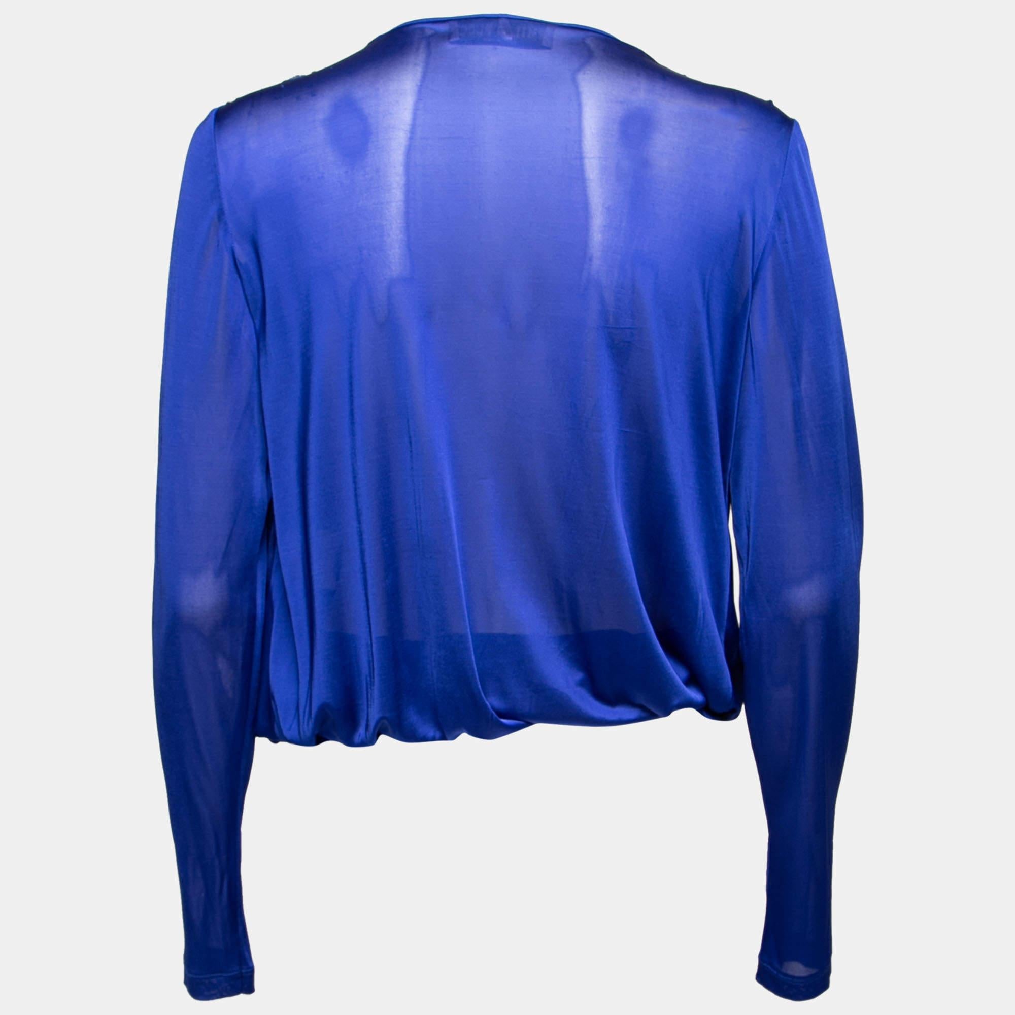This Emilio Pucci wrap-effect blouse will make you feel effortlessly elegant. It is crafted from fine fabric and features a lovely feminine pleated silhouette with long sleeves. Finish your glamorous look with a fitted skirt and high heels. 