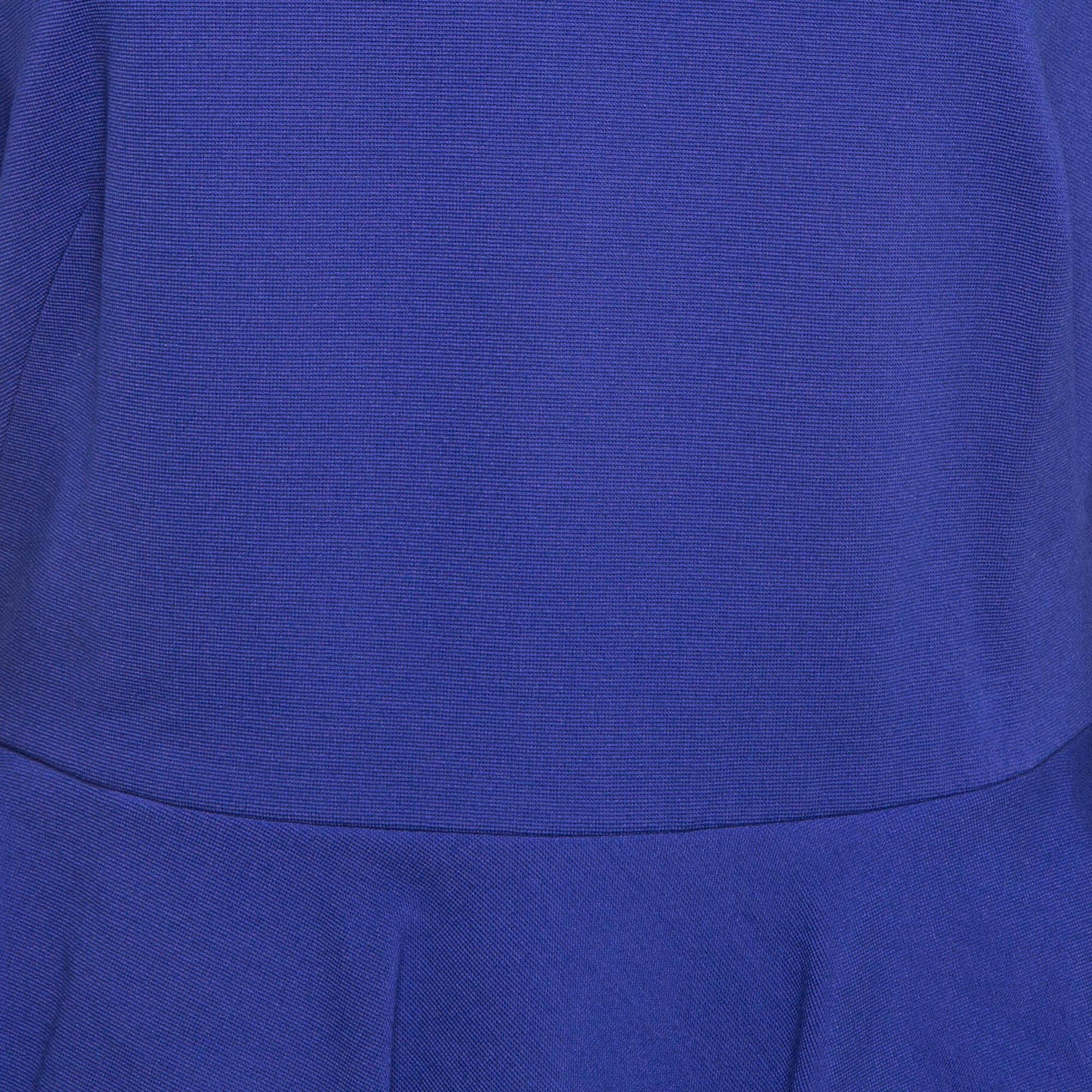 Emilio Pucci Blue Lace Trim Stretch Crepe Peplum Pencil Dress L In Good Condition For Sale In Dubai, Al Qouz 2