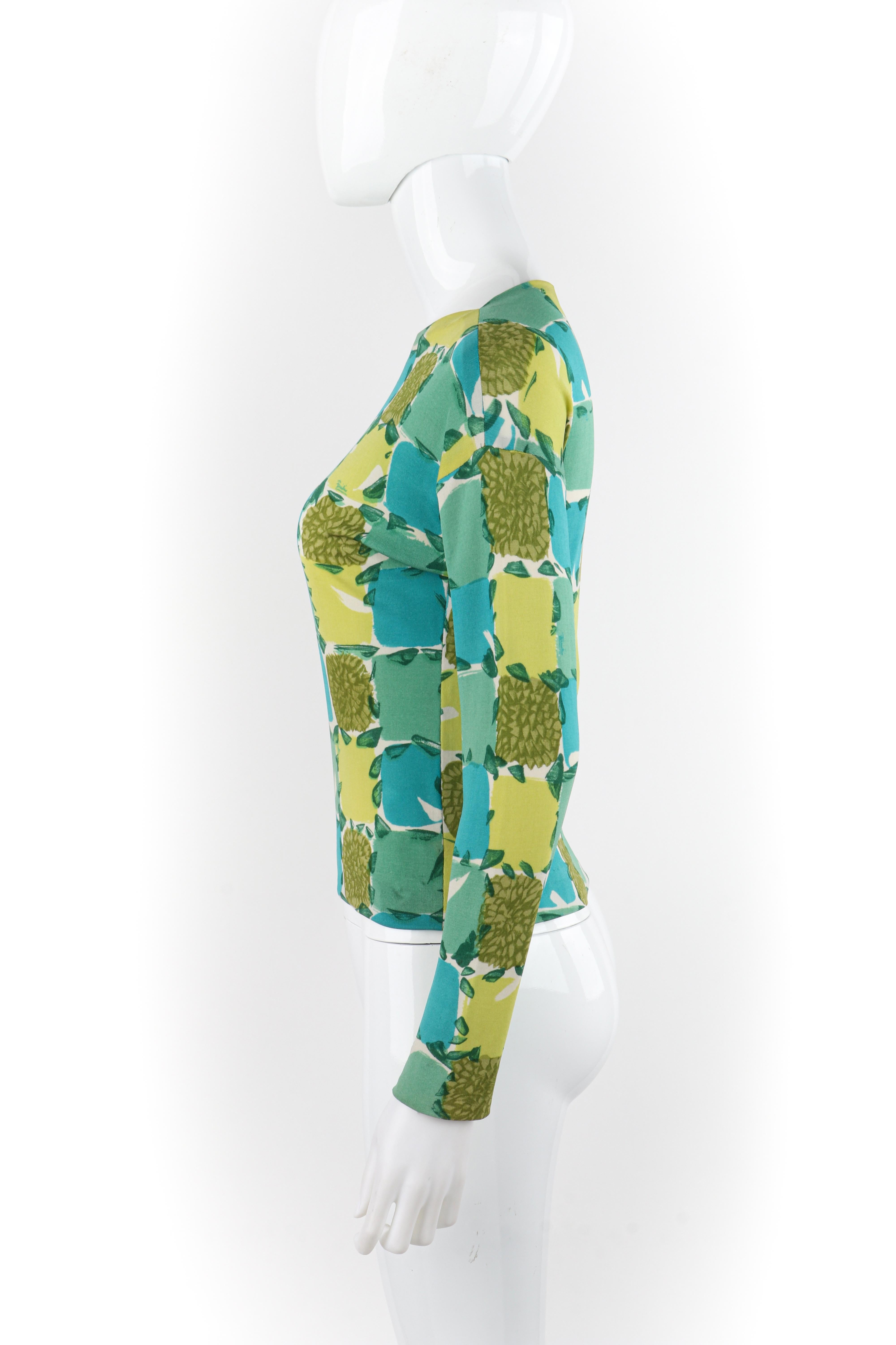 EMILIO PUCCI c.1956 Blue Yellow Green Abstract Floral Check Print Silk Sweater For Sale 4