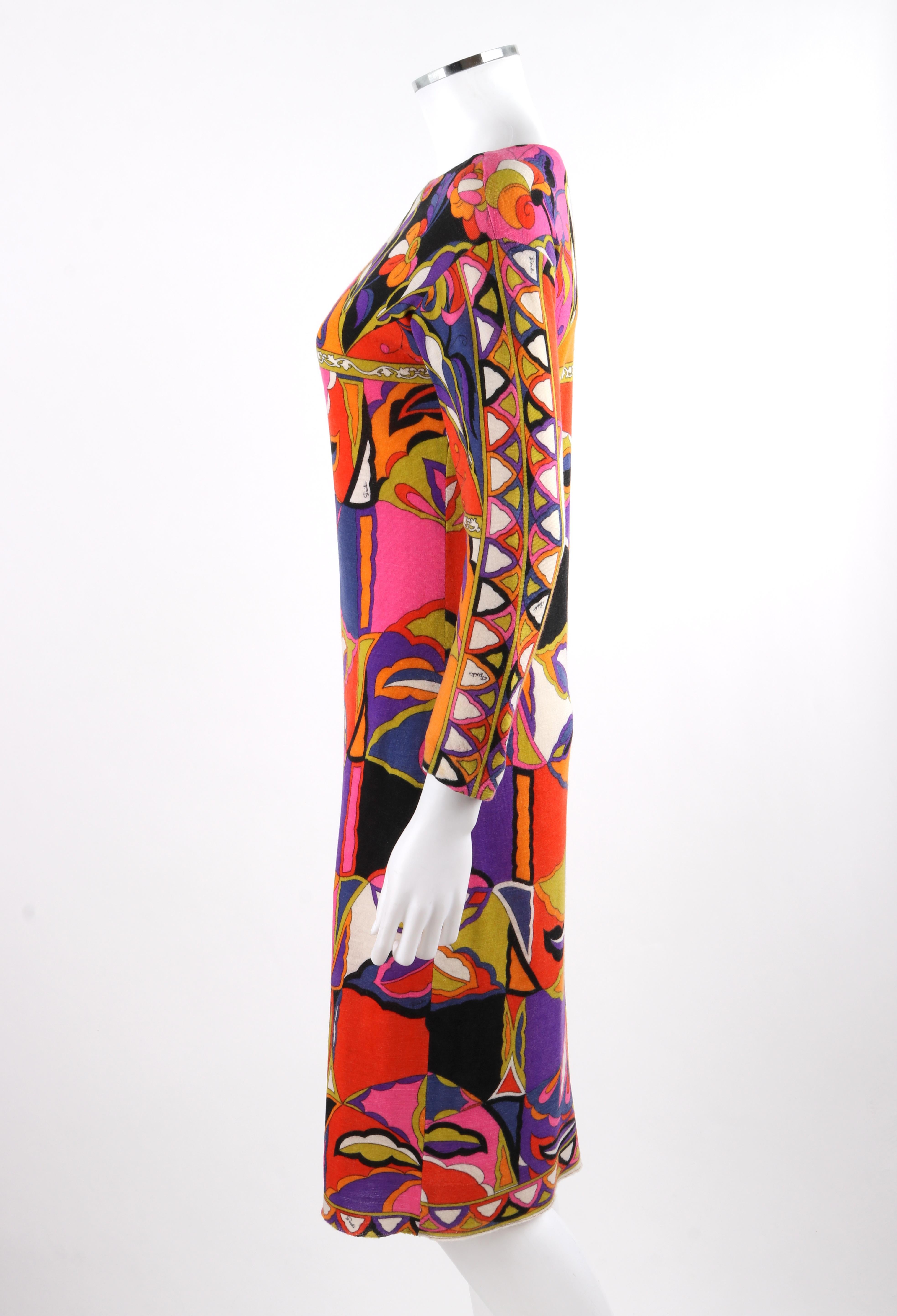 EMILIO PUCCI ca. 1960er Jahre Etuikleid aus Kaschmirstrick mit geometrischem, floralem Muster Damen im Angebot