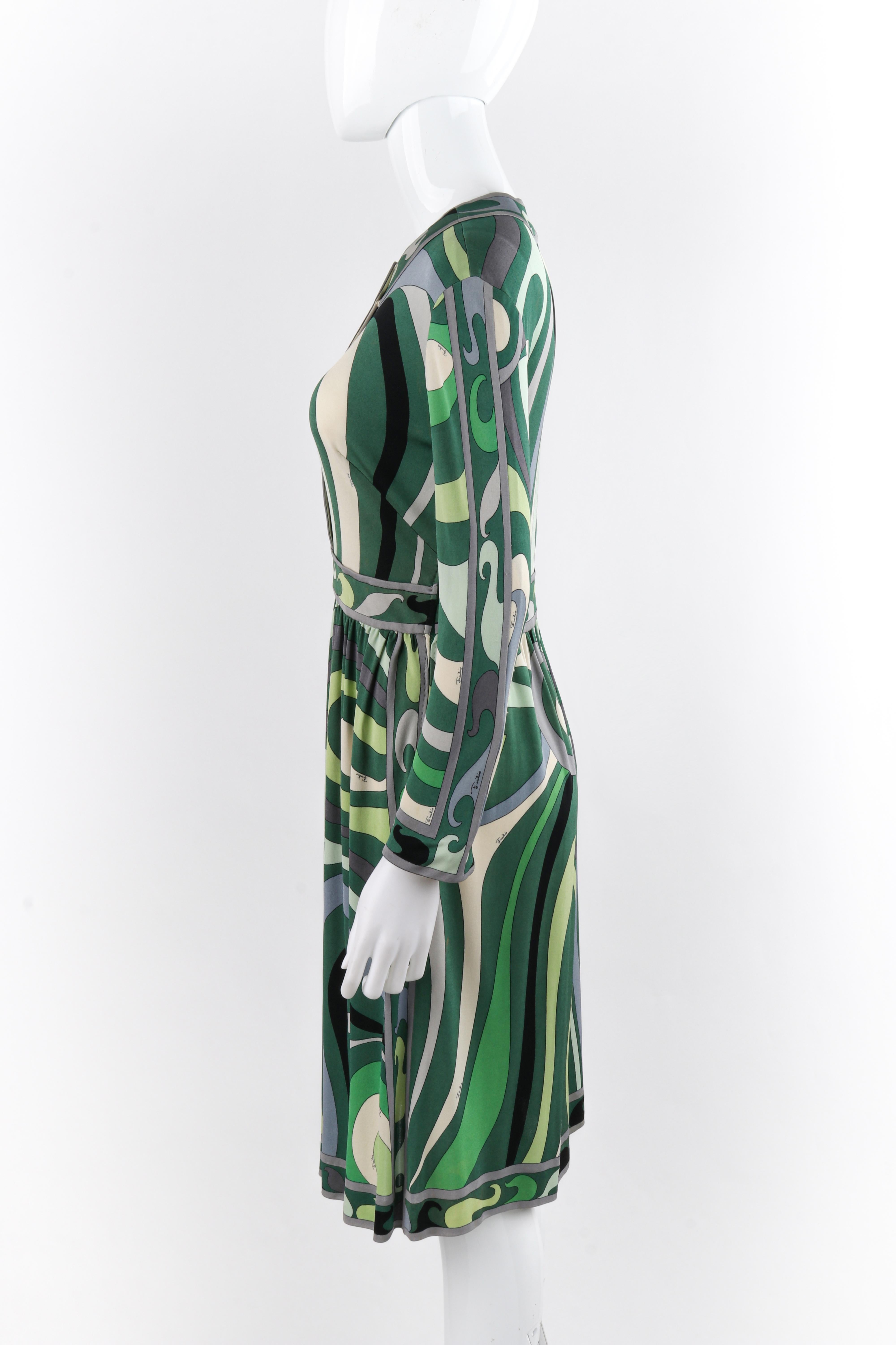 EMILIO PUCCI Robe droite en jersey de soie à manches longues Op Art caractéristique verte, années 1960 en vente 1