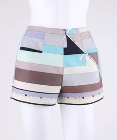 EMILIO PUCCI Short « Colletti » gris imprimé signature géométrique et multicolore, c. 1968