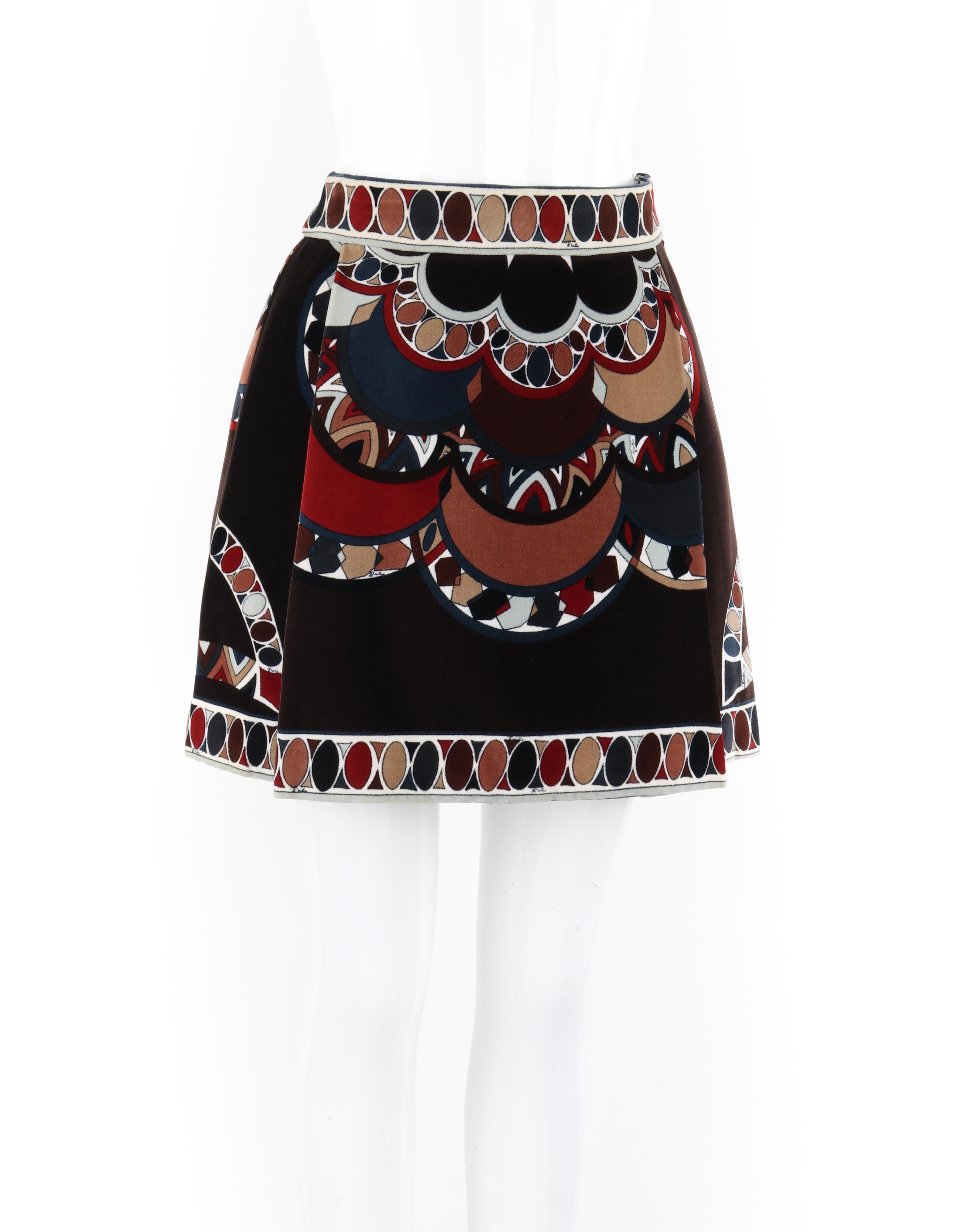 EMILIO PUCCI c.1969 Brown Multicolor Print A-Line Velvet Pleated Mini Skirt In Good Condition For Sale In Thiensville, WI