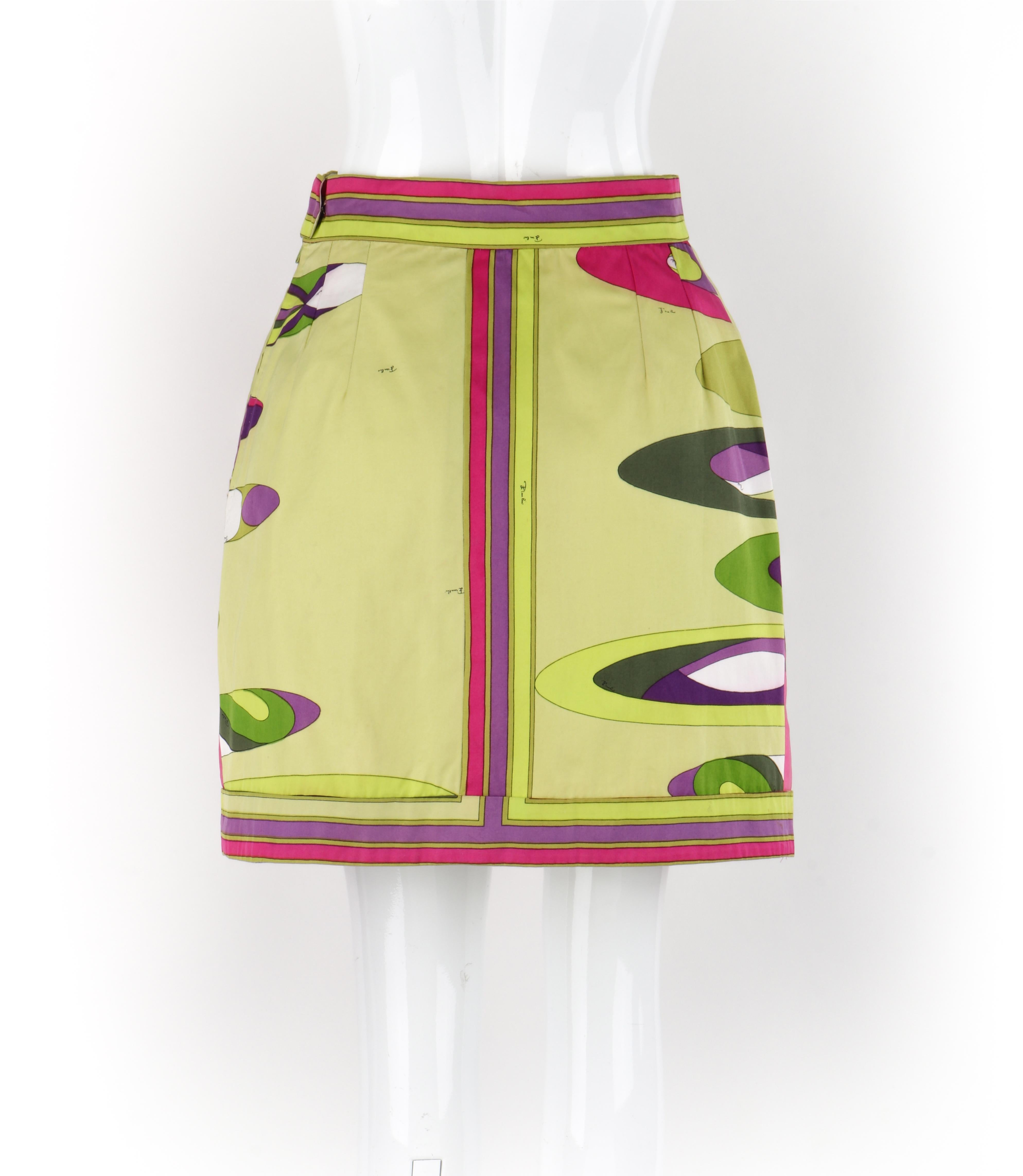 EMILIO PUCCI - Mini-jupe plissée trapèze Op Art à imprimé signature multicolore, circa 1969 Pour femmes en vente